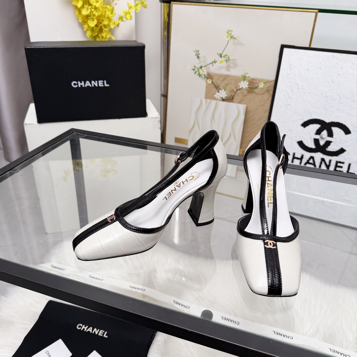 Chanel Style Beige Leather Women's Shoes Women's Shoes Women's Shoes detail image 4 from source 784190