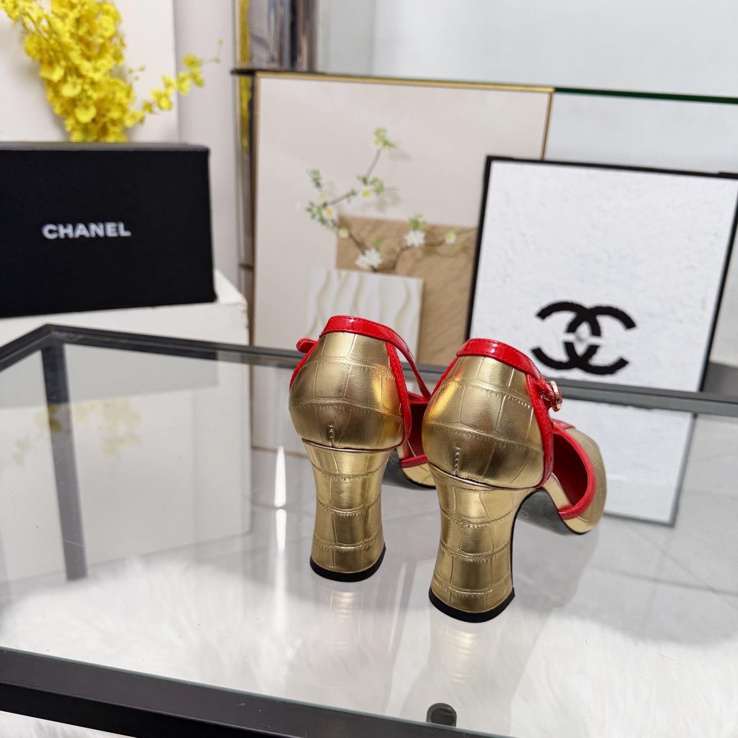Chanel Style Beige Leather Women's Shoes Women's Shoes Women's Shoes detail image 4 from source 784191