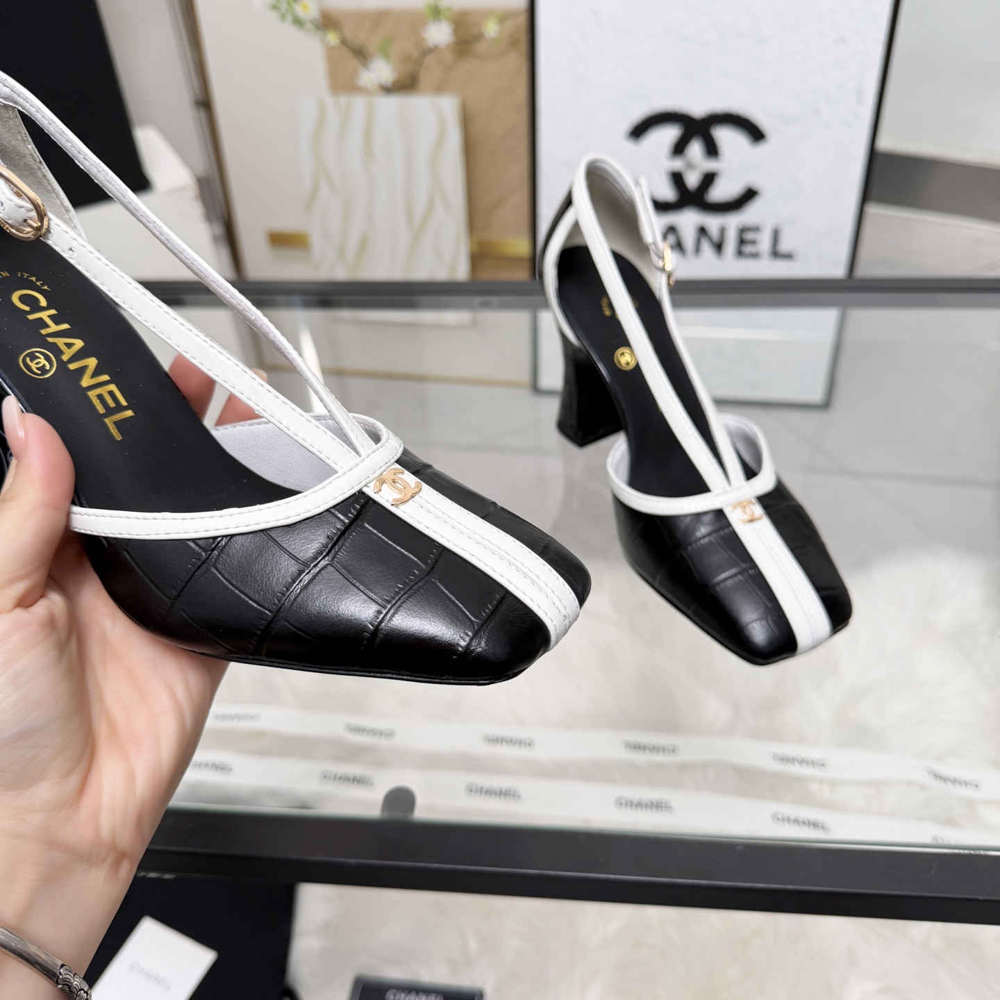 Chanel Style Beige Leather Women's Shoes Women's Shoes Women's Shoes detail image 8 from source 784192
