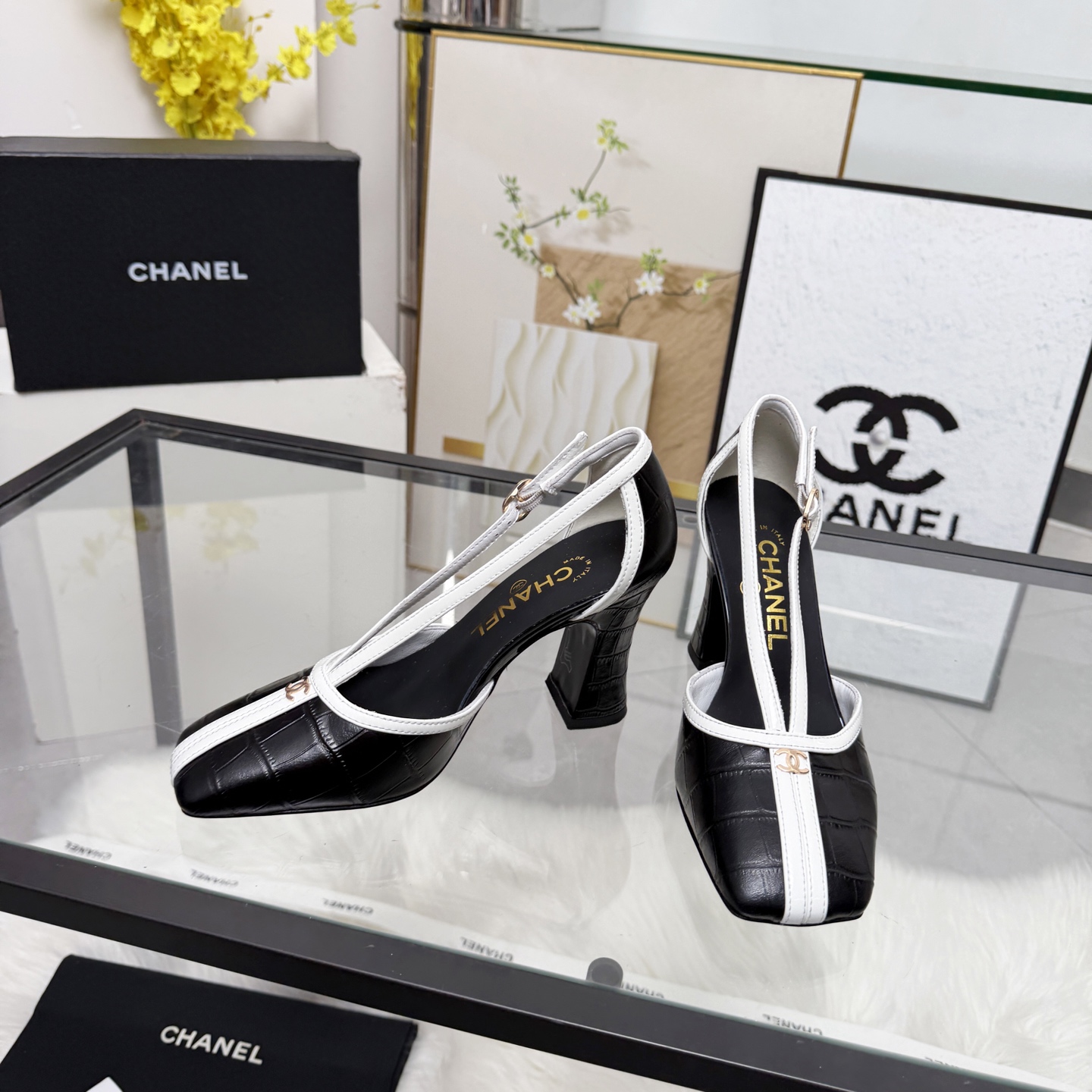 Chanel Style Beige Leather Women's Shoes Women's Shoes Women's Shoes detail image 6 from source 784192