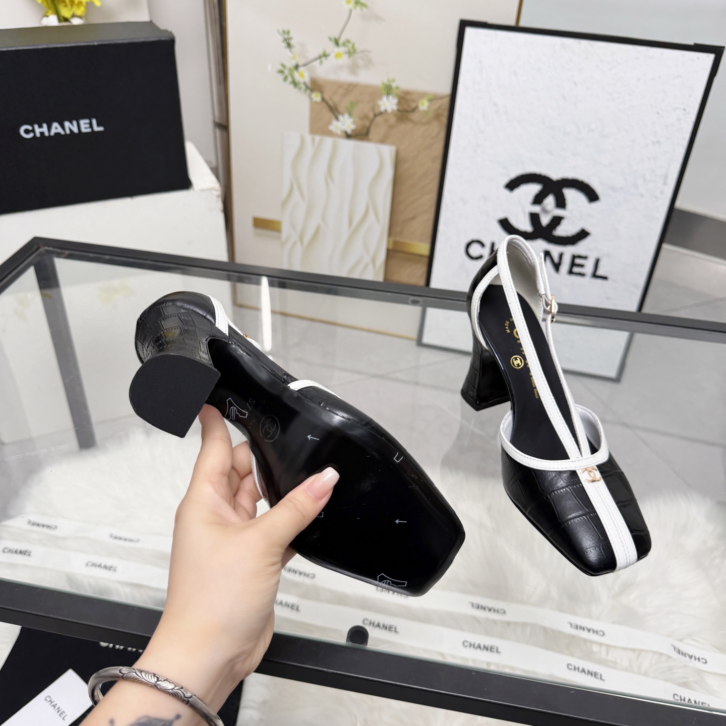 Chanel Style Beige Leather Women's Shoes Women's Shoes Women's Shoes detail image 9 from source 784192