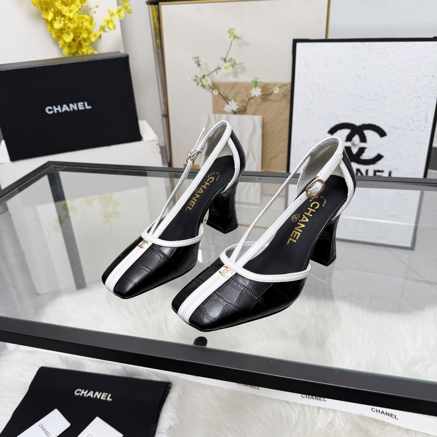 Chanel Style Beige Leather Women's Shoes Women's Shoes Women's Shoes detail image 4 from source 784192