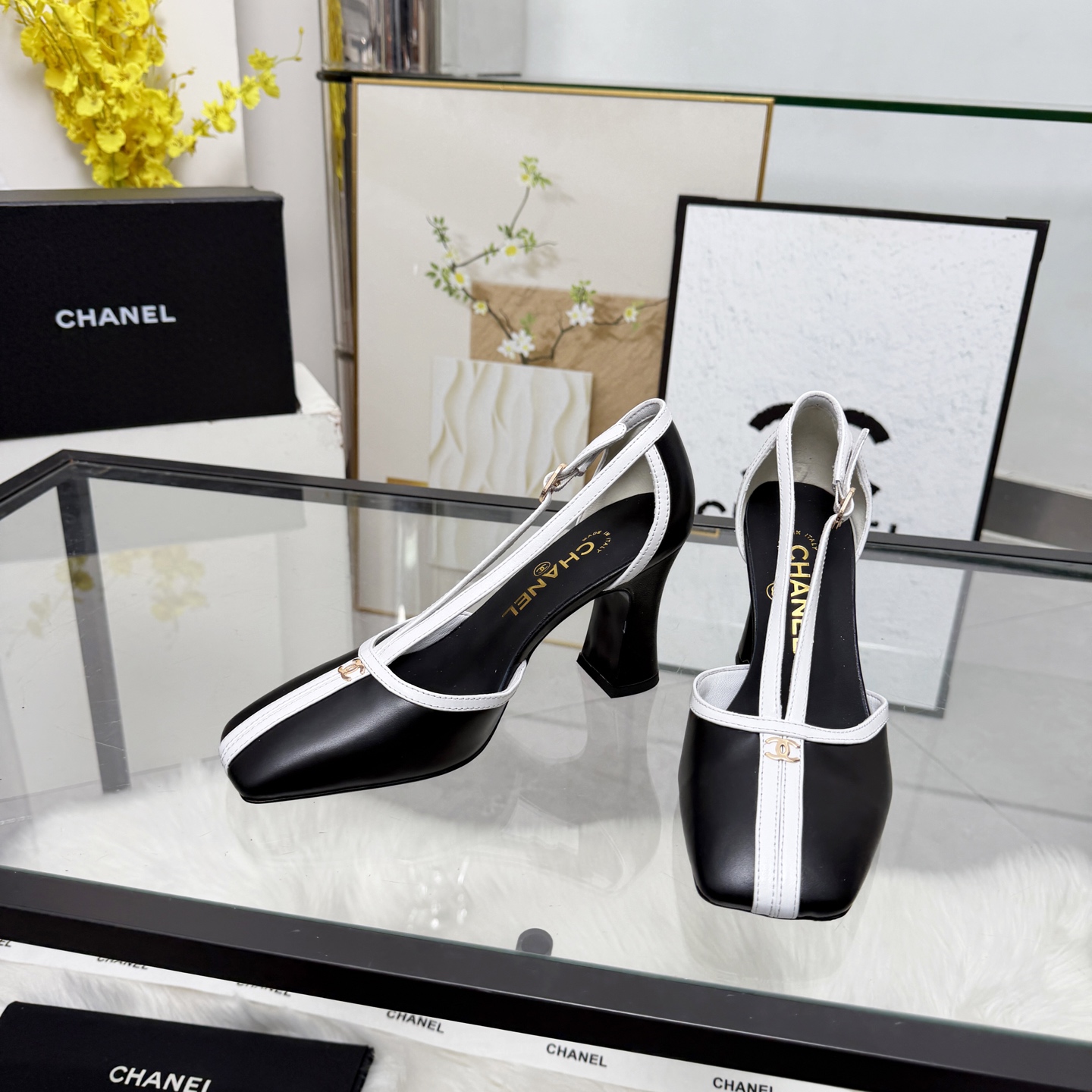 Chanel Style Beige Leather Women's Shoes Women's Shoes Women's Shoes detail image 3 from source 784193