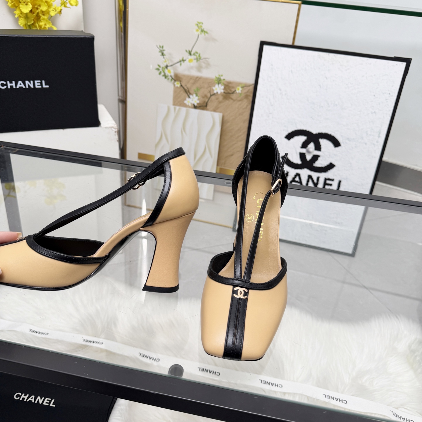Chanel Style Beige Leather Women's Shoes Women's Shoes Women's Shoes detail image 2 from source 784194