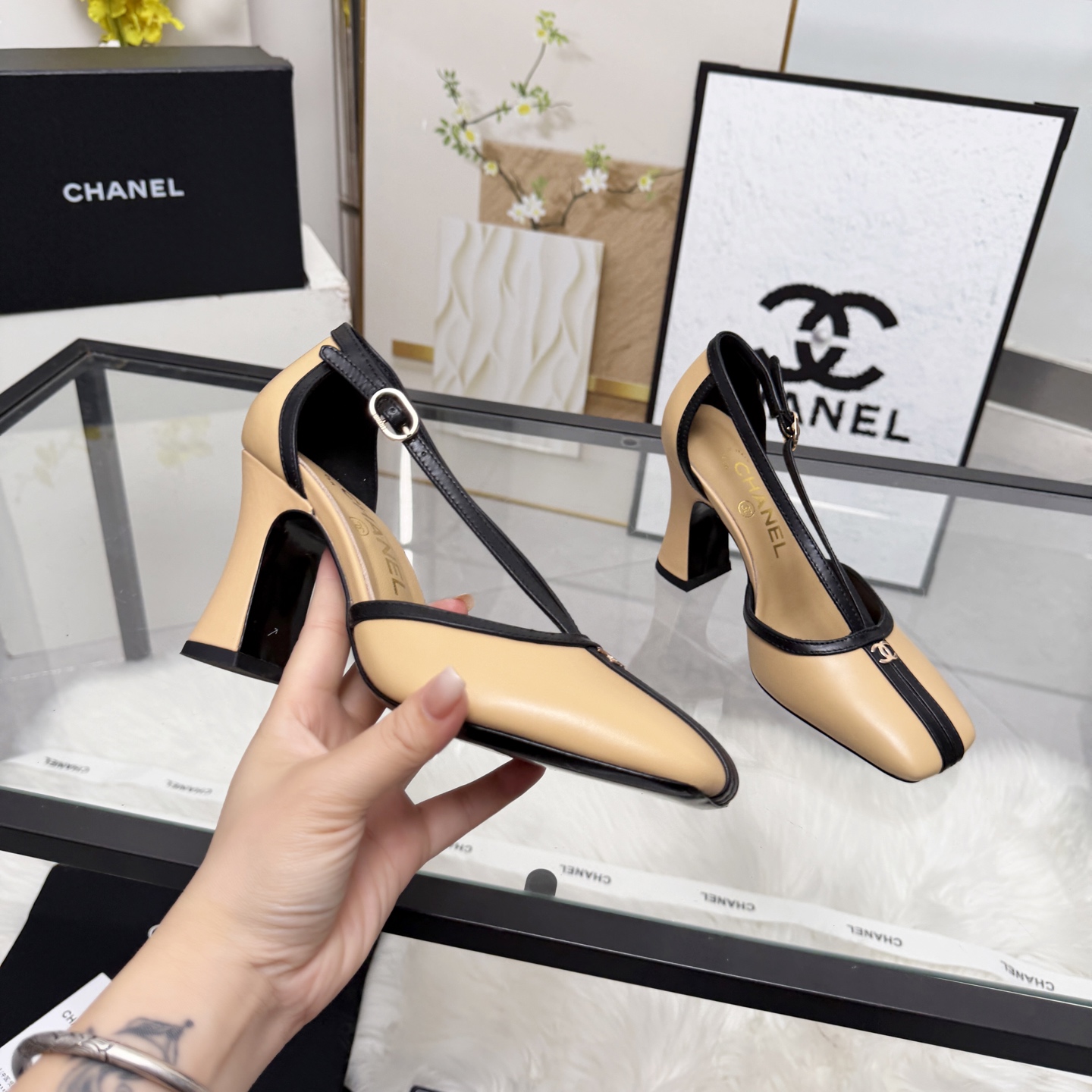Chanel Style Beige Leather Women's Shoes Women's Shoes Women's Shoes detail image 1 from source 784194