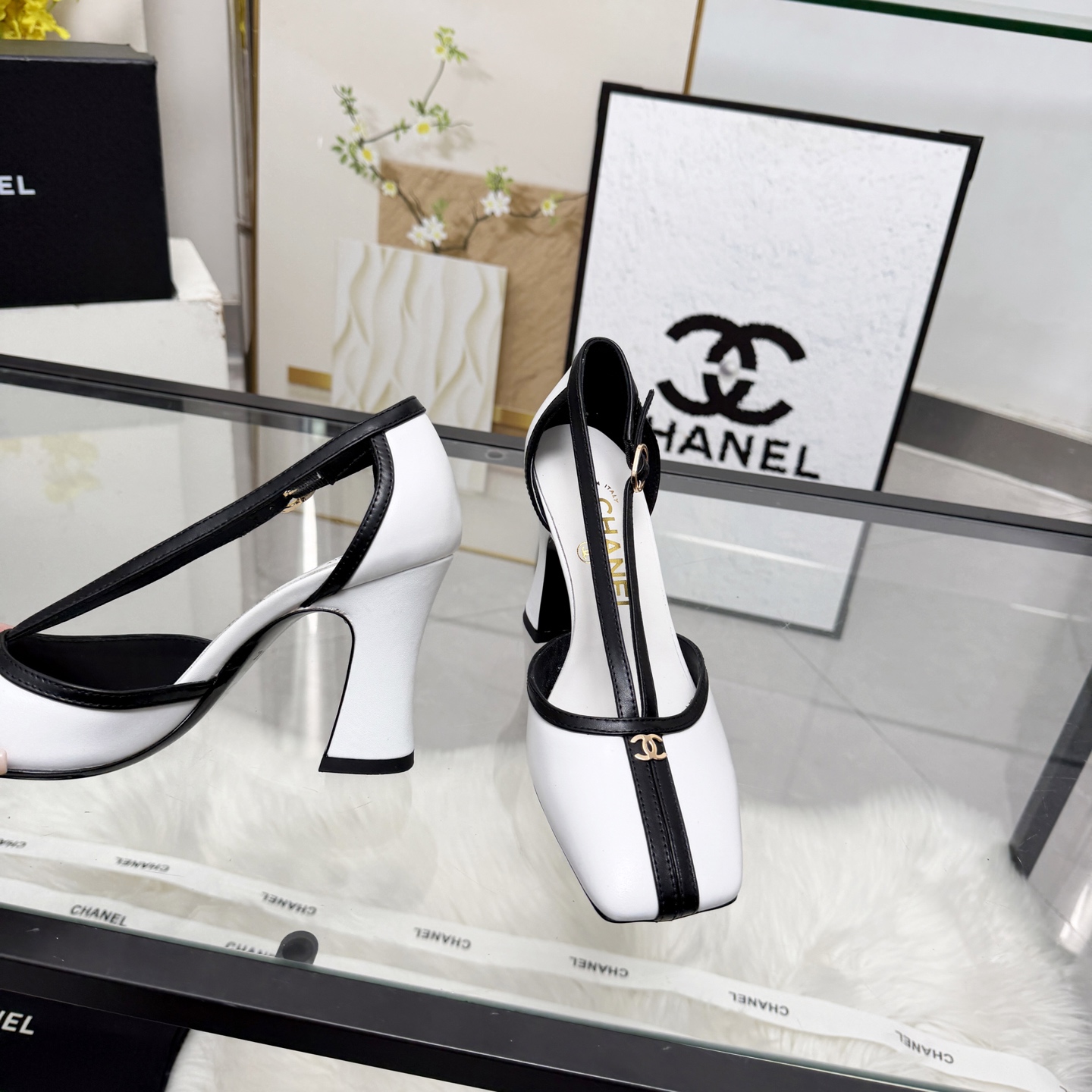 Chanel Style Beige Leather Women's Shoes Women's Shoes Women's Shoes detail image 2 from source 784195