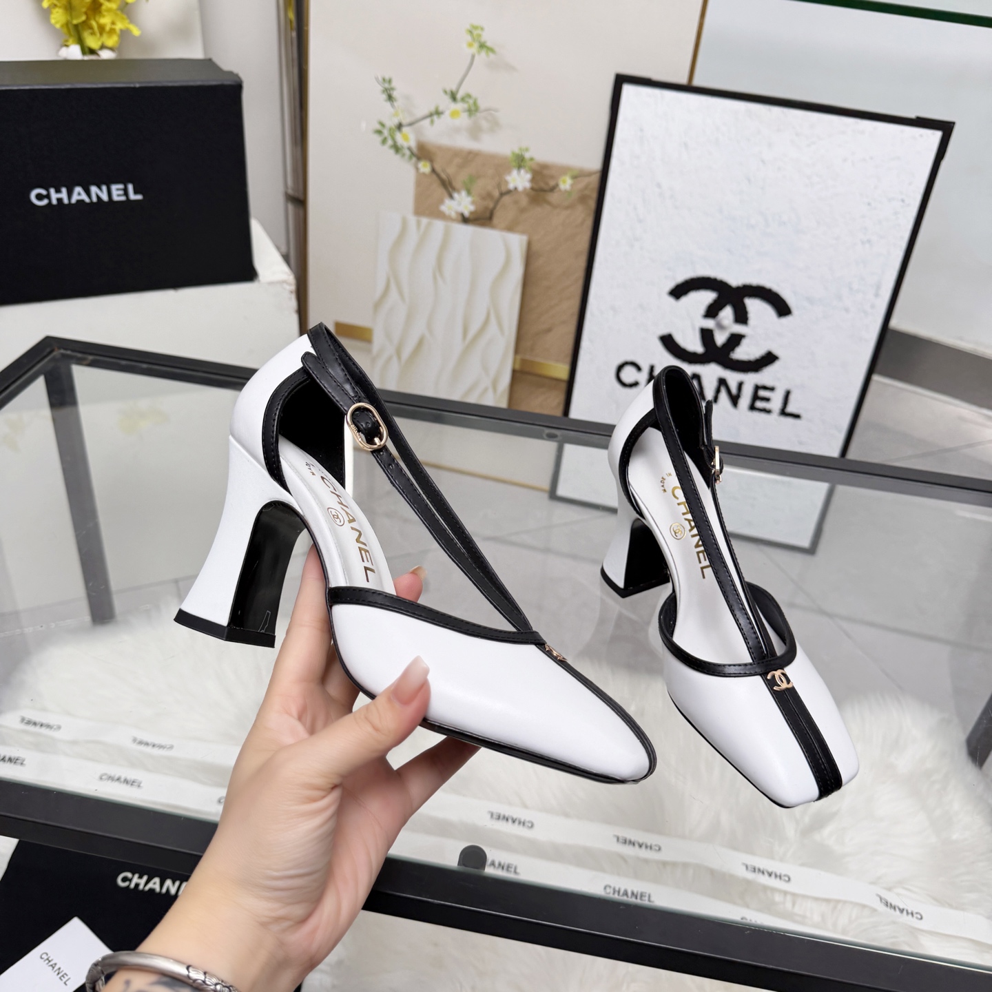 Chanel Style Beige Leather Women's Shoes Women's Shoes Women's Shoes detail image 1 from source 784195