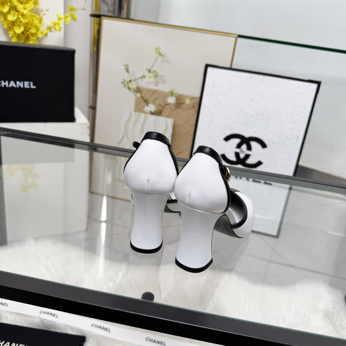 Chanel Style Beige Leather Women's Shoes Women's Shoes Women's Shoes detail image 4 from source 784195