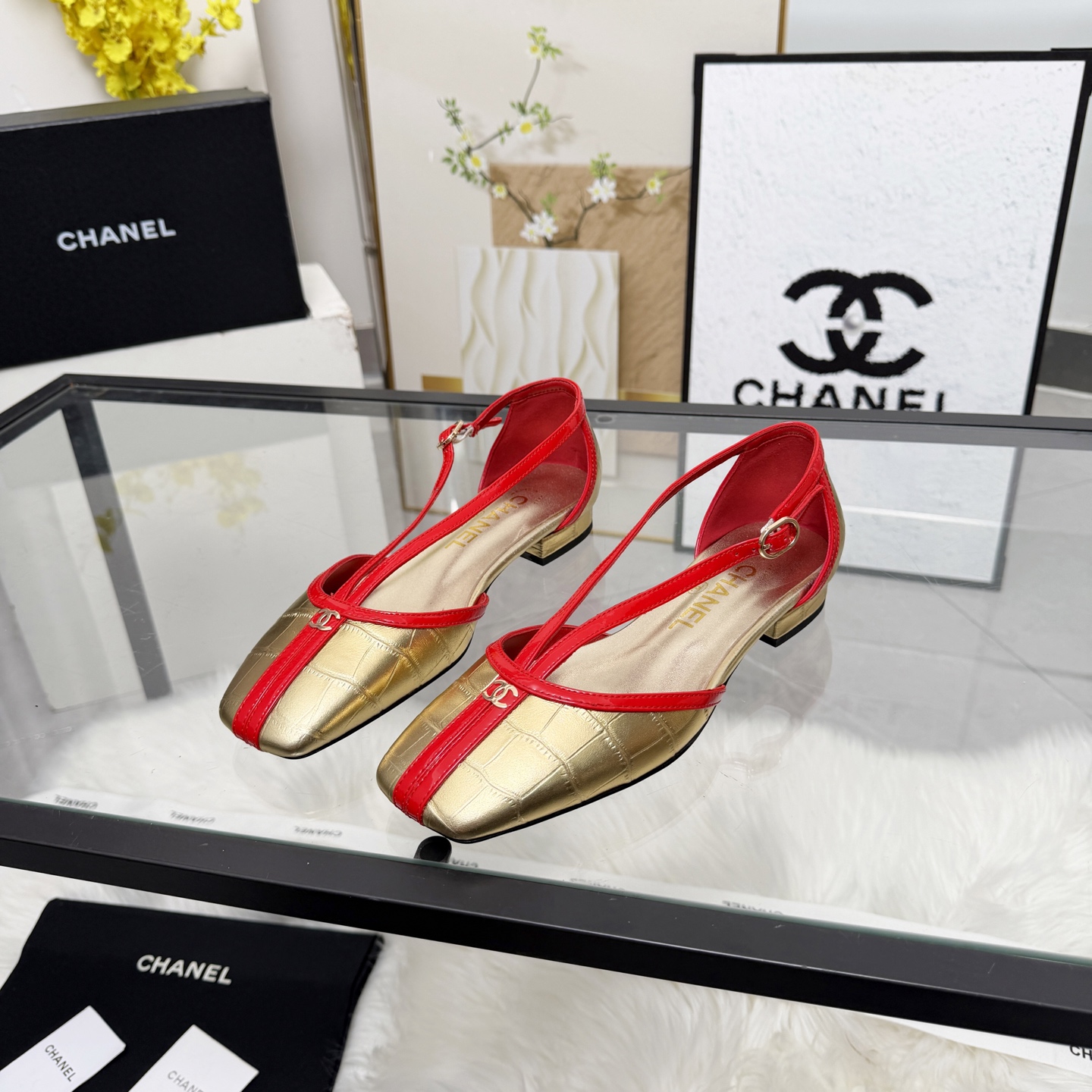 Chanel Style Leather Women's Shoes Women's Shoes Women's Shoes detail image 4 from source 784197