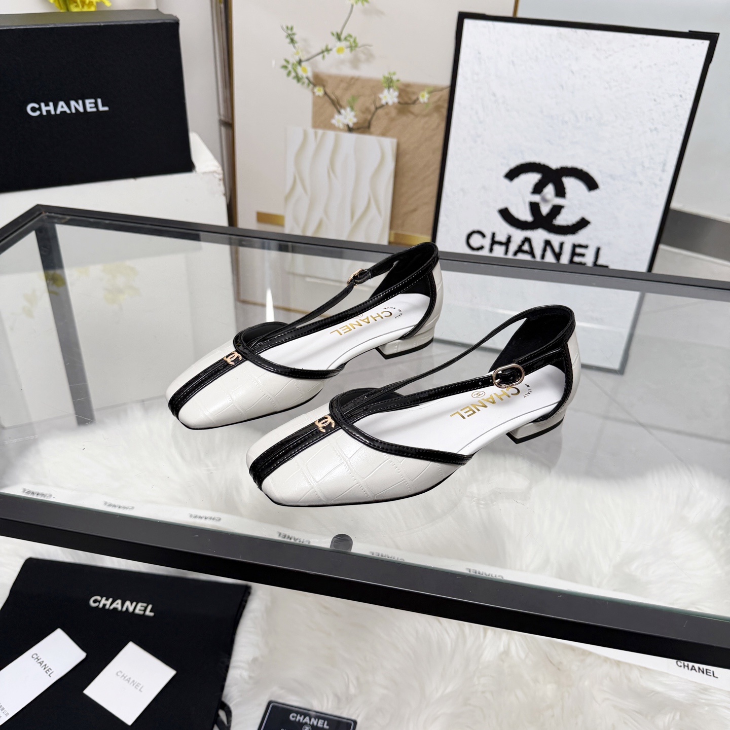 Chanel Style Leather Women's Shoes style reference detail image 3 from source 784198