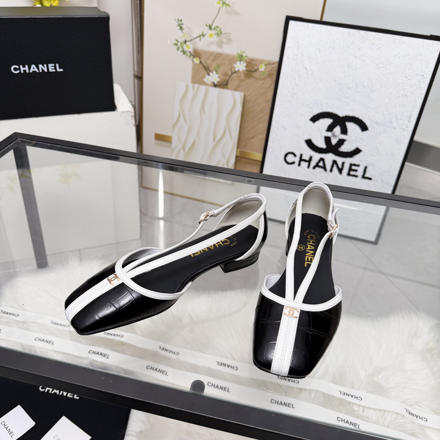 Chanel Style Leather Women's Shoes style reference detail image 5 from source 784199