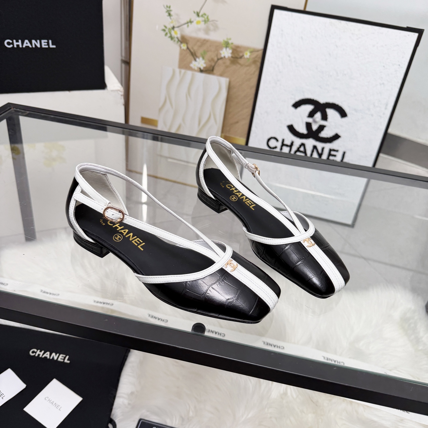 Chanel Style Leather Women's Shoes style reference detail image 8 from source 784199