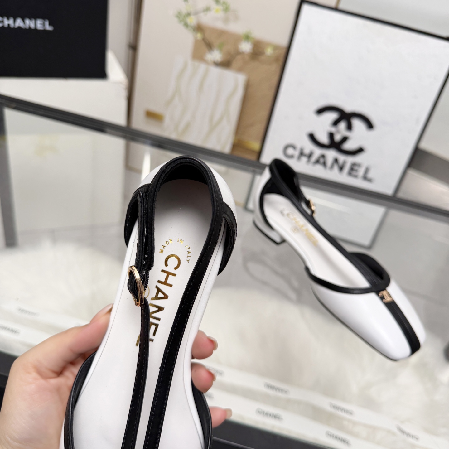 Chanel Style Leather Women's Shoes style reference detail image 3 from source 784200
