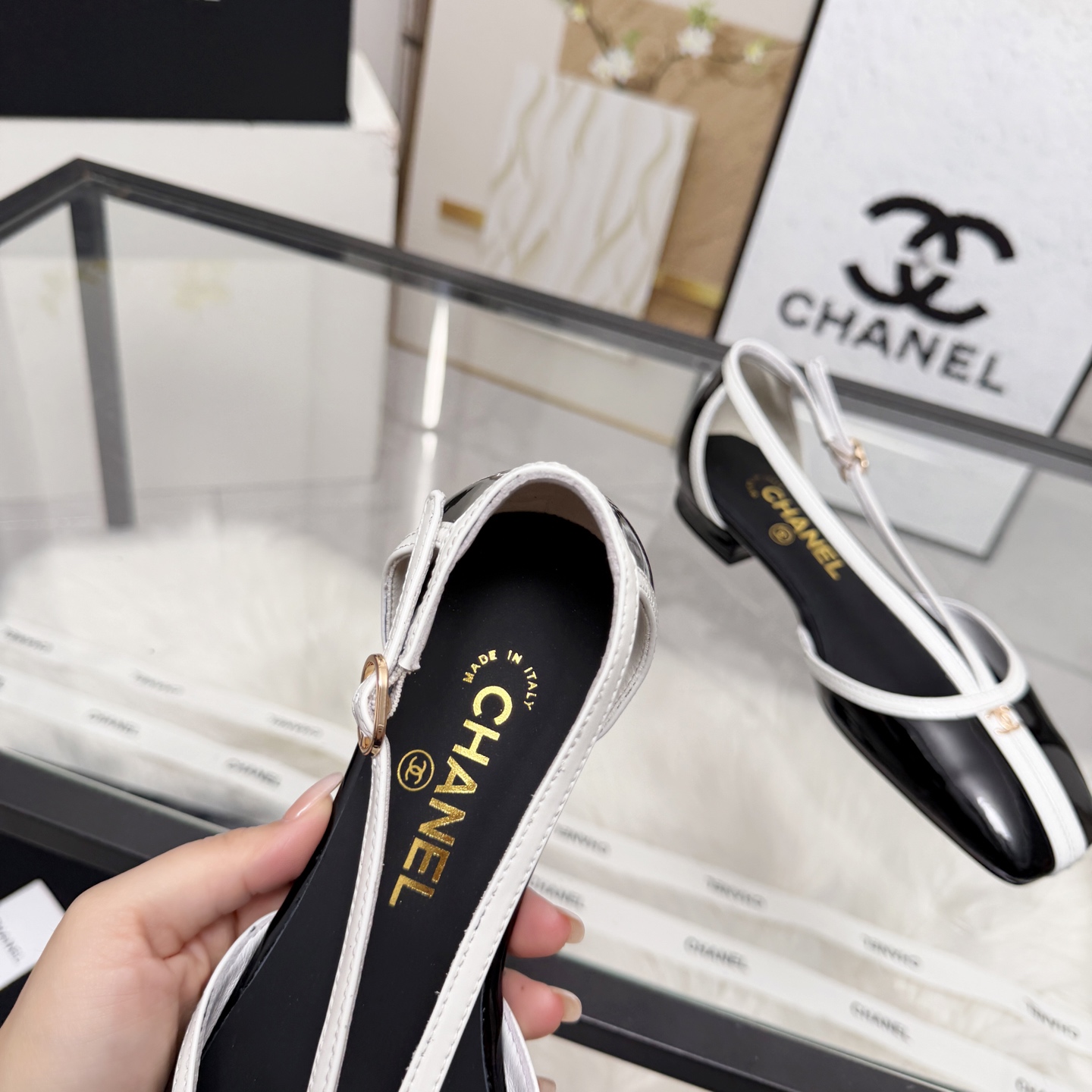 Chanel Style Leather Women's Shoes style reference detail image 4 from source 784201