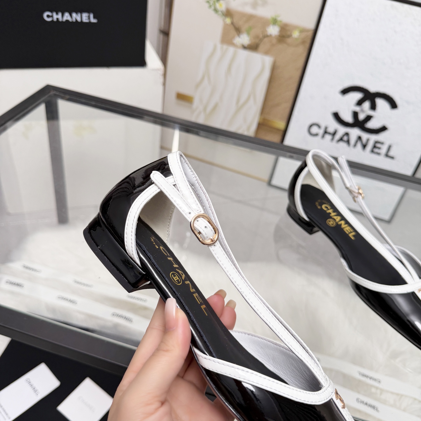 Chanel Style Leather Women's Shoes style reference detail image 5 from source 784201