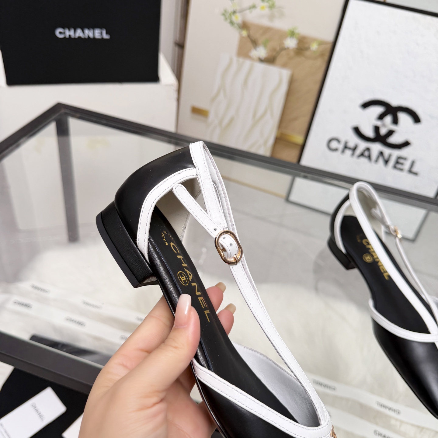 Chanel Style Leather Women's Shoes style reference detail image 8 from source 784203