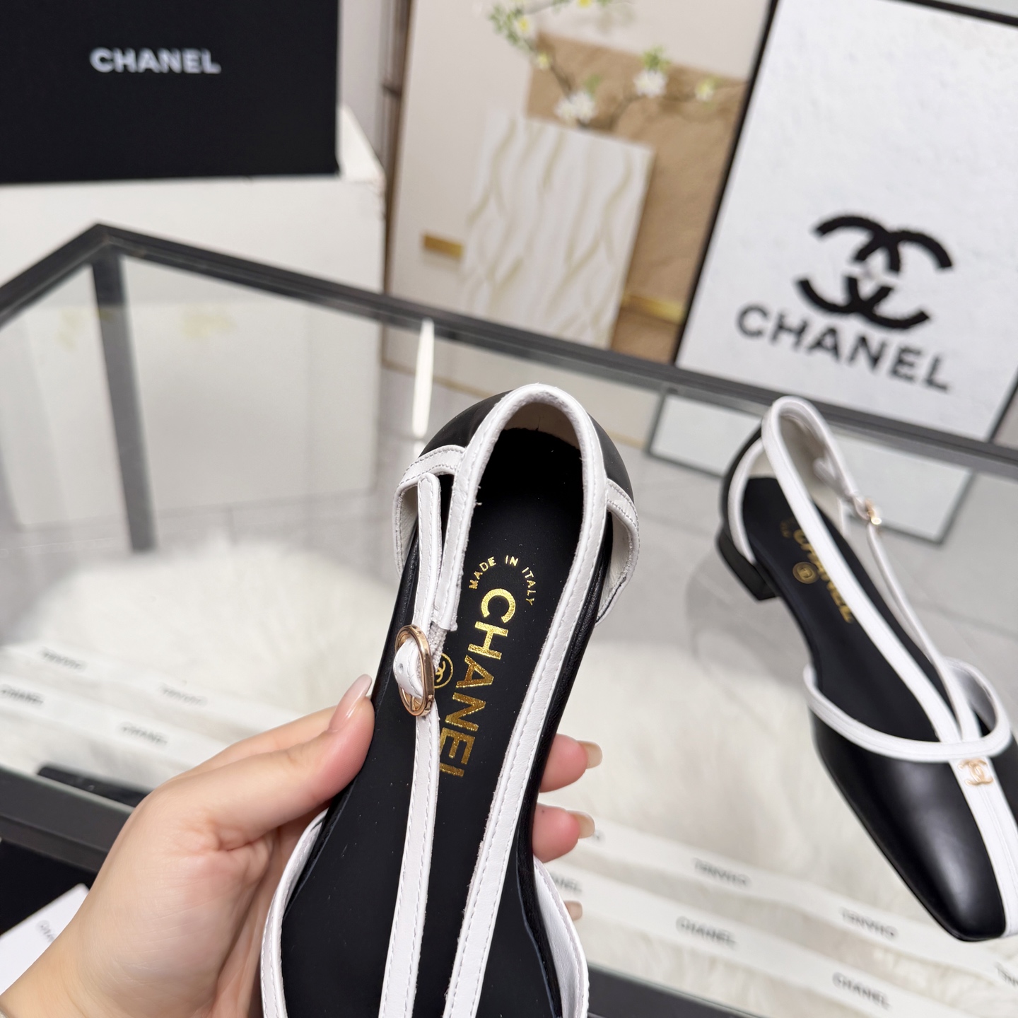 Chanel Style Leather Women's Shoes style reference detail image 4 from source 784203