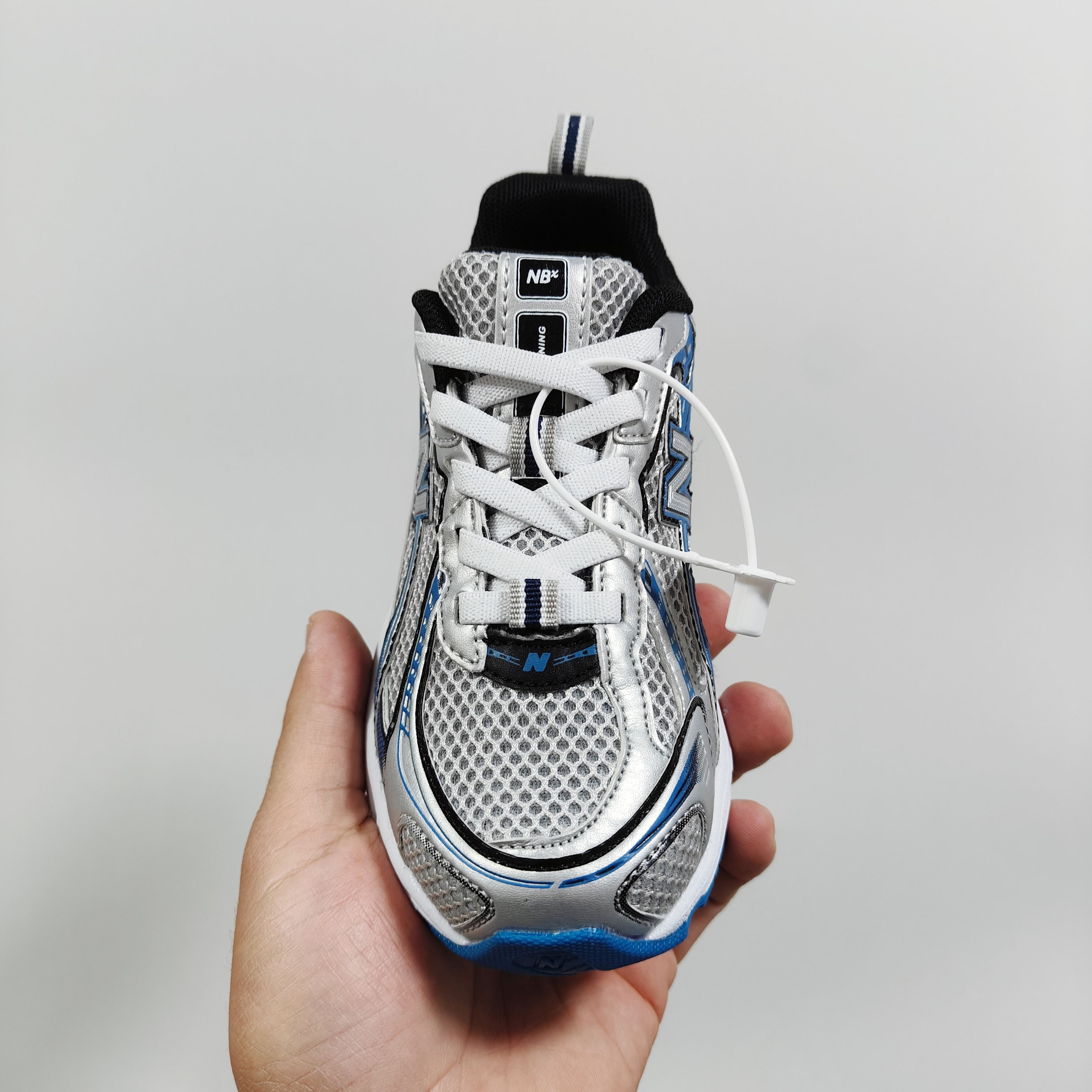 图片[4]-新配色出官方新品 NB 740童鞋26-37码 该系列传承了品牌的诸多优点，大胆创新！堪称经典系列里的经典，也是最为热门的系列！时隔一年，再次带来的童鞋，必属重磅～-选品中心