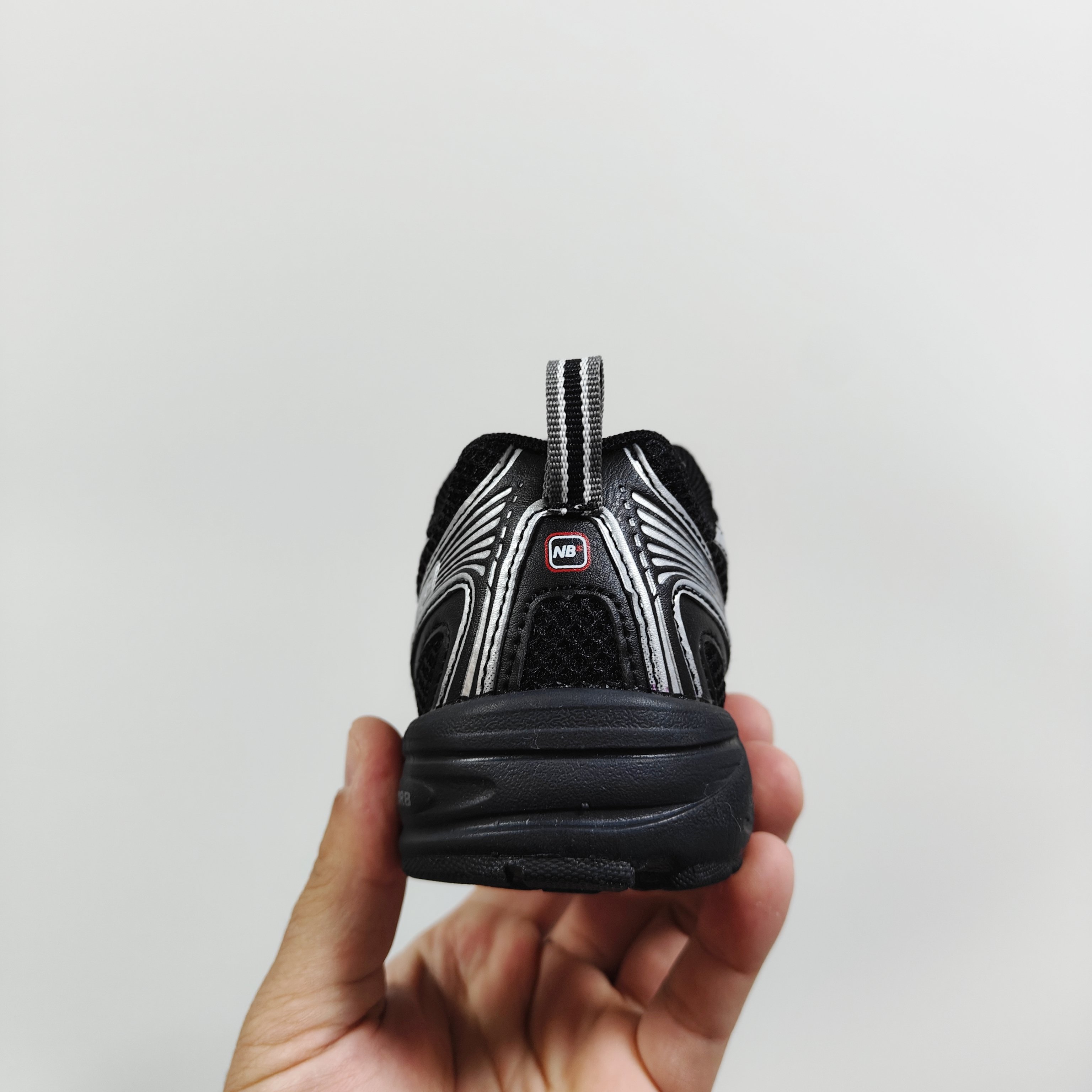 图片[5]-新配色出官方新品 NB 740童鞋26-37码 该系列传承了品牌的诸多优点，大胆创新！堪称经典系列里的经典，也是最为热门的系列！时隔一年，再次带来的童鞋，必属重磅～-选品中心