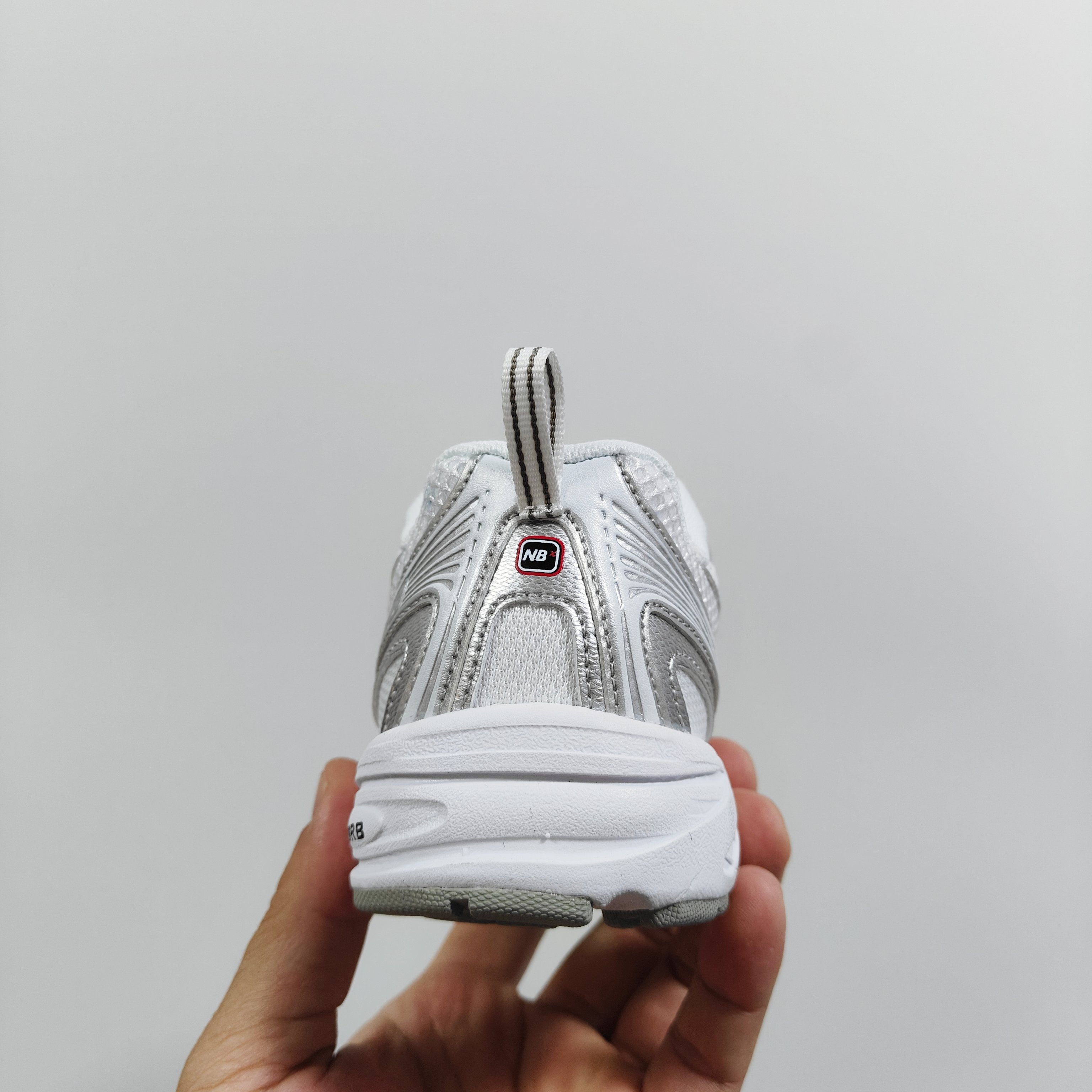 图片[5]-新配色出官方新品 NB 740童鞋26-37码 该系列传承了品牌的诸多优点，大胆创新！堪称经典系列里的经典，也是最为热门的系列！时隔一年，再次带来的童鞋，必属重磅～-选品中心