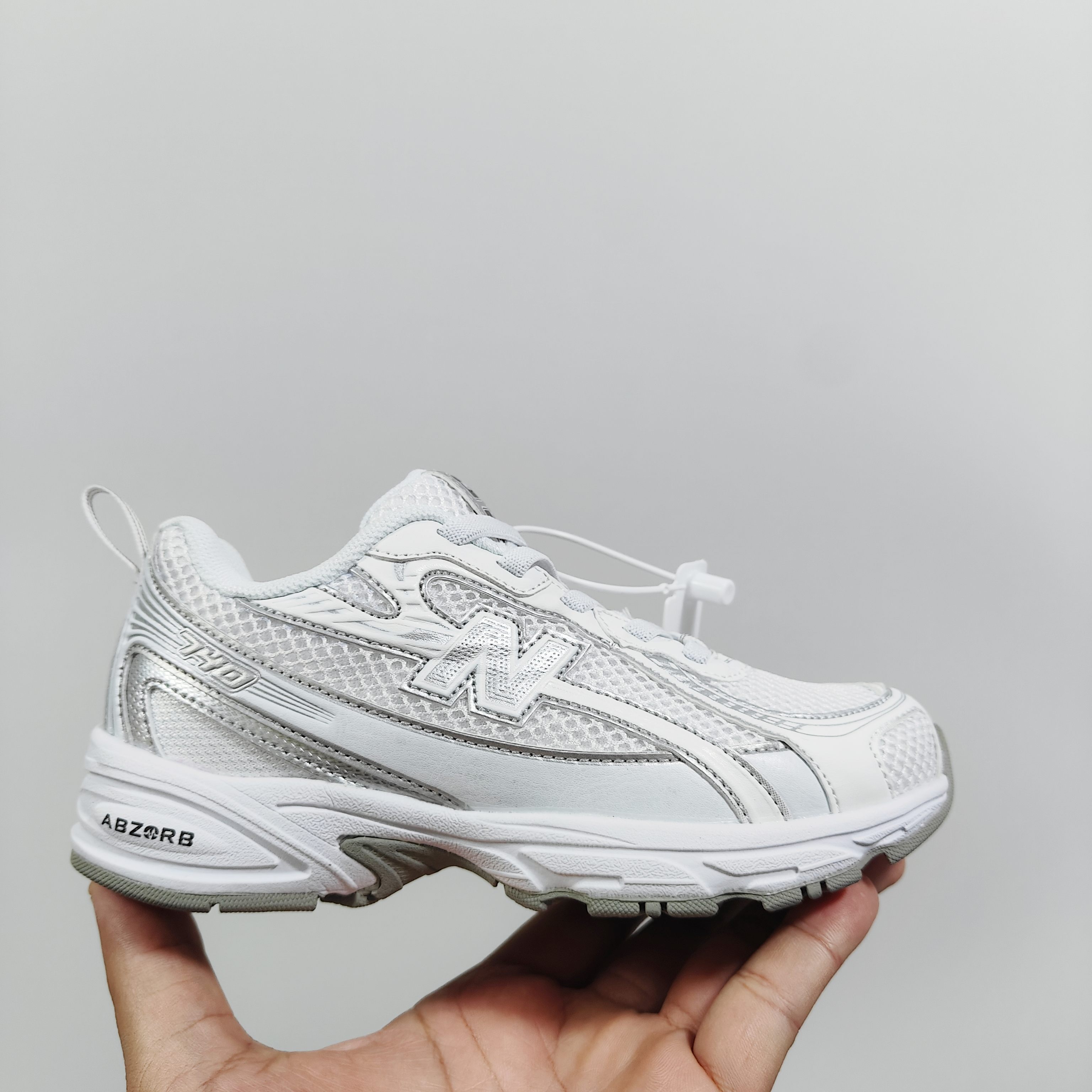 图片[3]-新配色出官方新品 NB 740童鞋26-37码 该系列传承了品牌的诸多优点，大胆创新！堪称经典系列里的经典，也是最为热门的系列！时隔一年，再次带来的童鞋，必属重磅～-选品中心