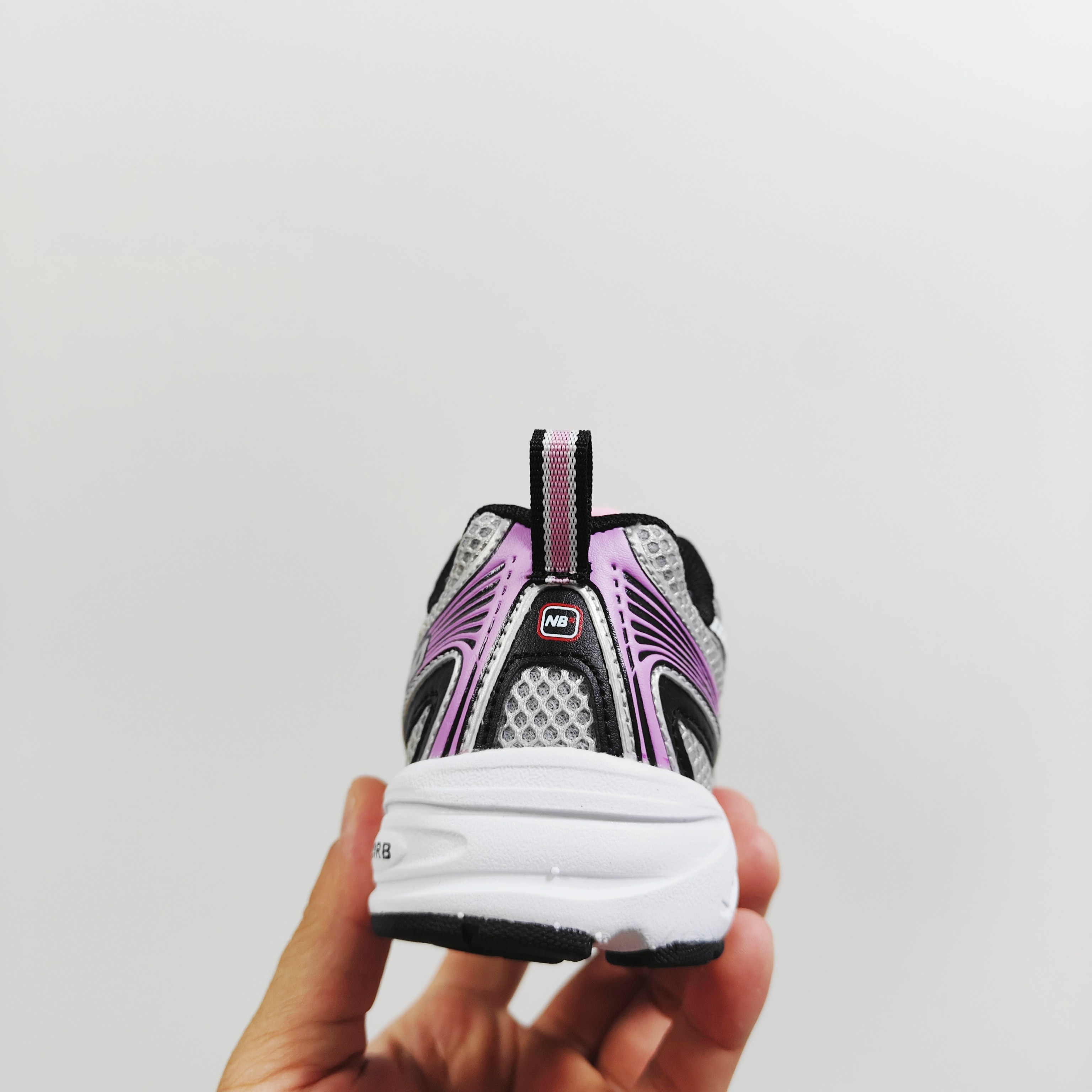 图片[5]-新配色出官方新品 NB 740童鞋26-37码 该系列传承了品牌的诸多优点，大胆创新！堪称经典系列里的经典，也是最为热门的系列！时隔一年，再次带来的童鞋，必属重磅～-选品中心