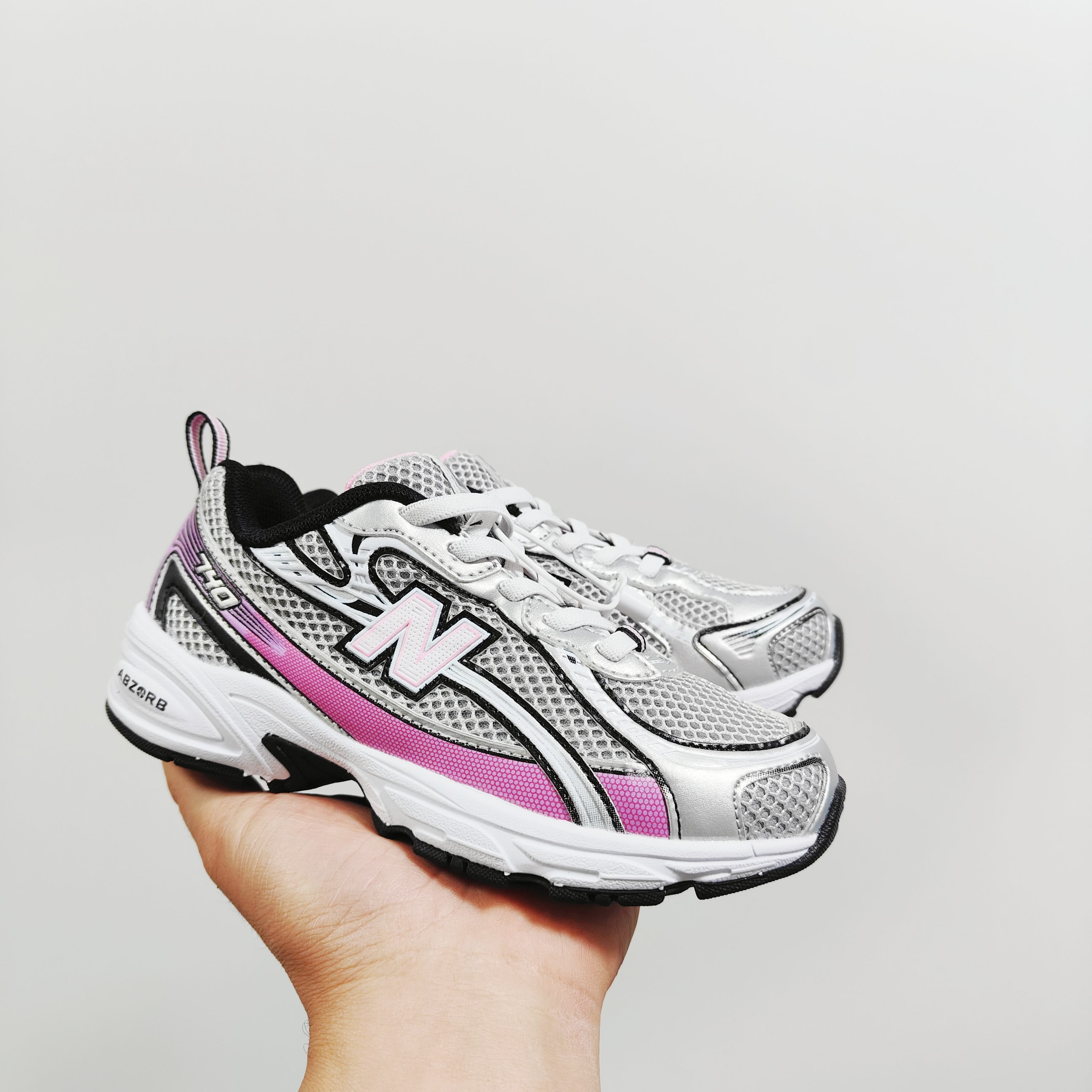 图片[8]-新配色出官方新品 NB 740童鞋26-37码 该系列传承了品牌的诸多优点，大胆创新！堪称经典系列里的经典，也是最为热门的系列！时隔一年，再次带来的童鞋，必属重磅～-选品中心