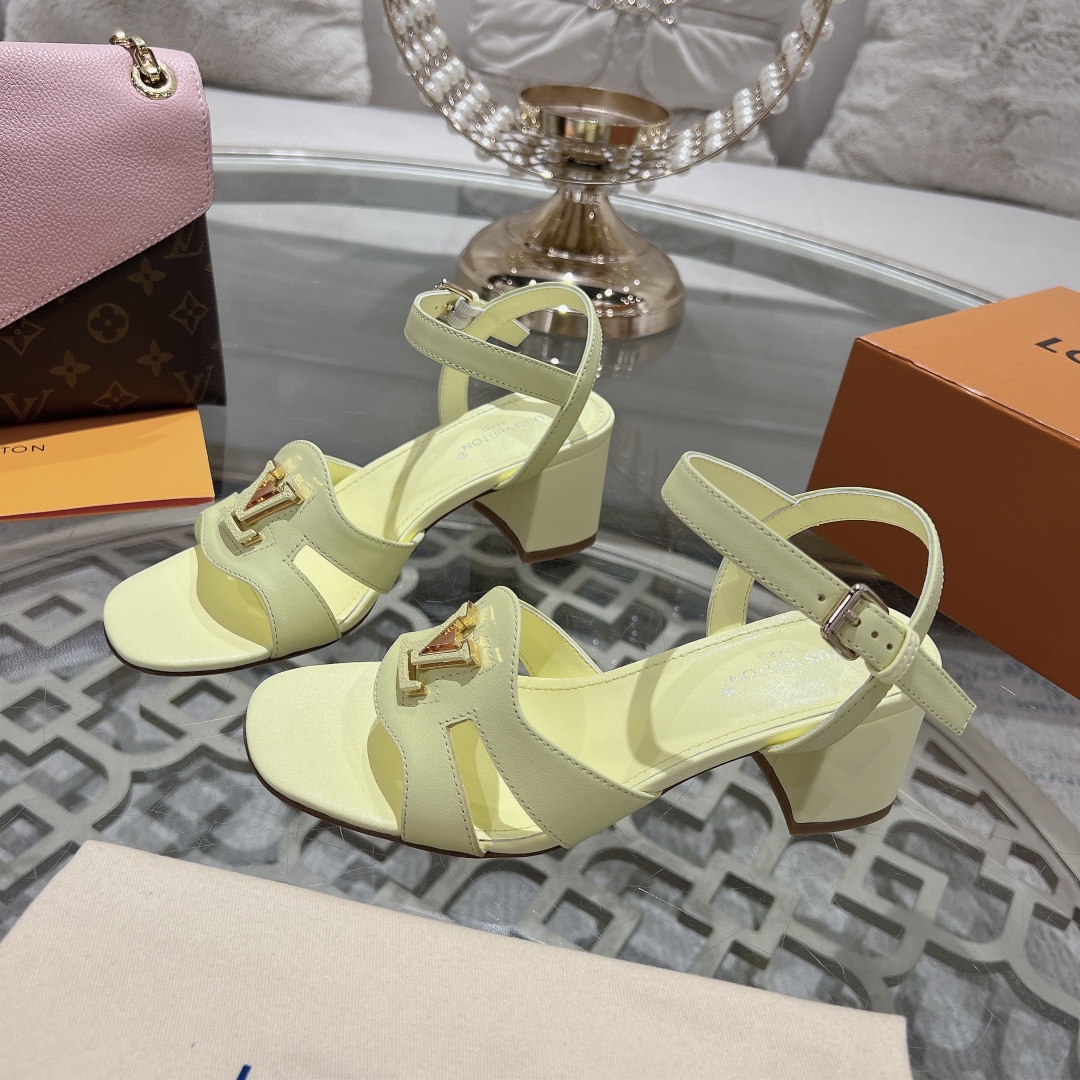 Louis Vuitton 2025 Spring/Summer Leather Heeled Sandals with Block Heel 1 Louis Vuitton 2025 Spring/Summer Leather Heeled Sandals with Block Heel