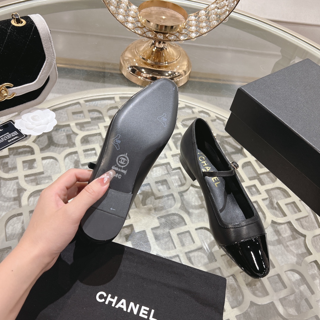 2024 Xiaoxiang Mary Jane: Elegant Empty Sandals with Fragrant Design - 图片 9