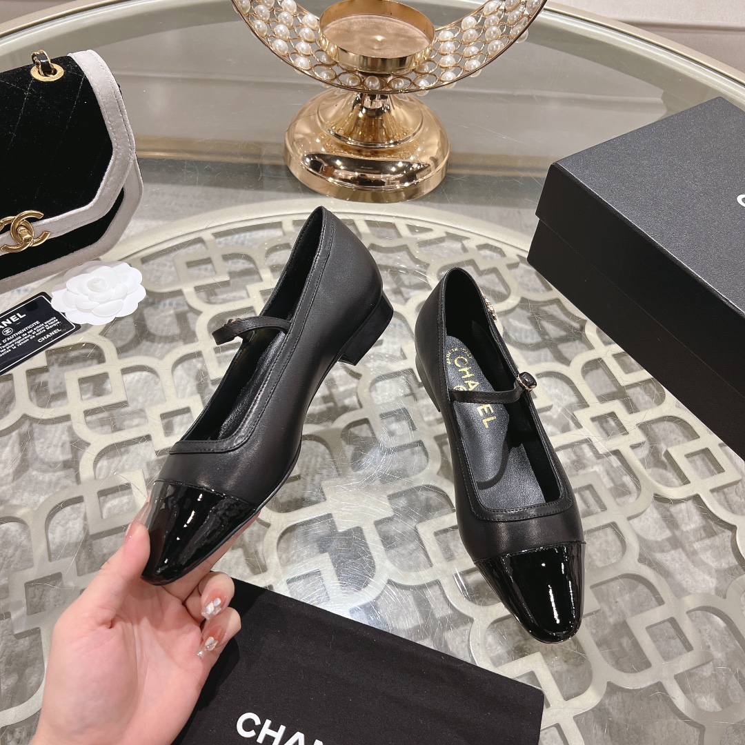 2024 Xiaoxiang Mary Jane: Elegant Empty Sandals with Fragrant Design - 图片 4