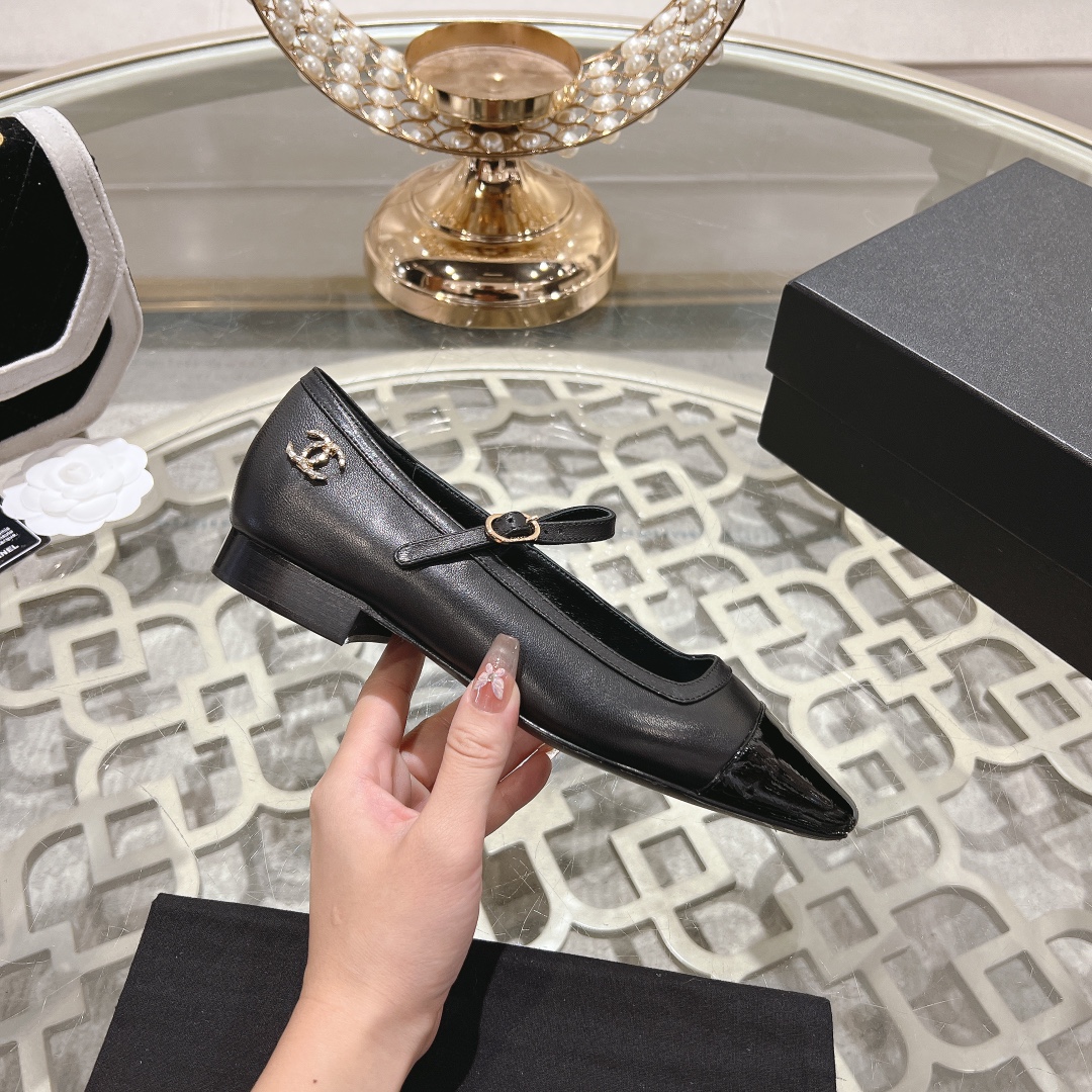 2024 Xiaoxiang Mary Jane: Elegant Empty Sandals with Fragrant Design - 图片 6