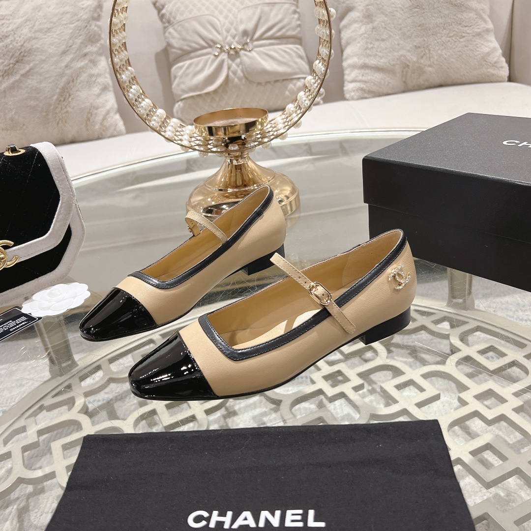 2024 Xiaoxiang Mary Jane: Stylish Empty Sandals with Fragrant Leather - 图片 4