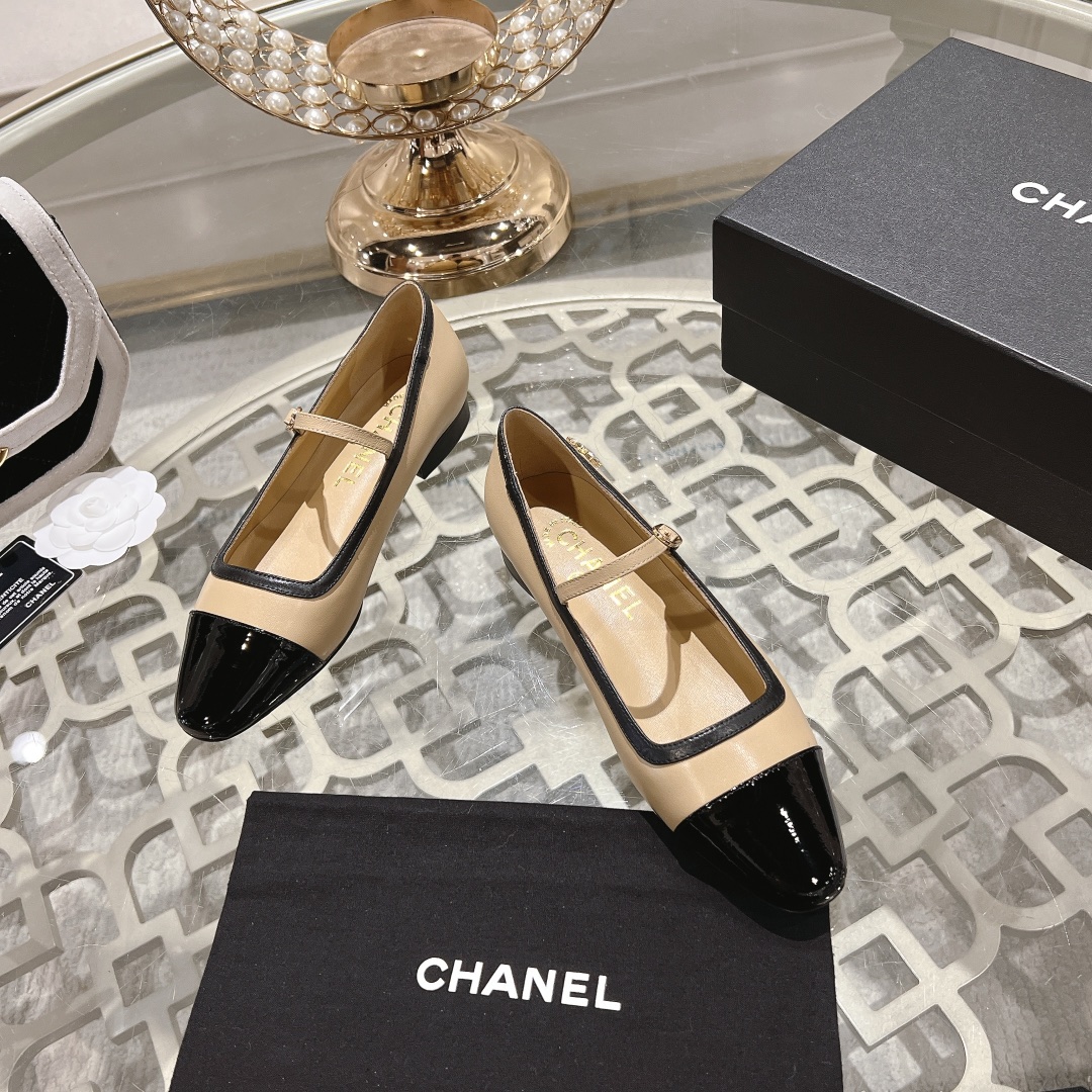 2024 Xiaoxiang Mary Jane: Stylish Empty Sandals with Fragrant Leather - 图片 2