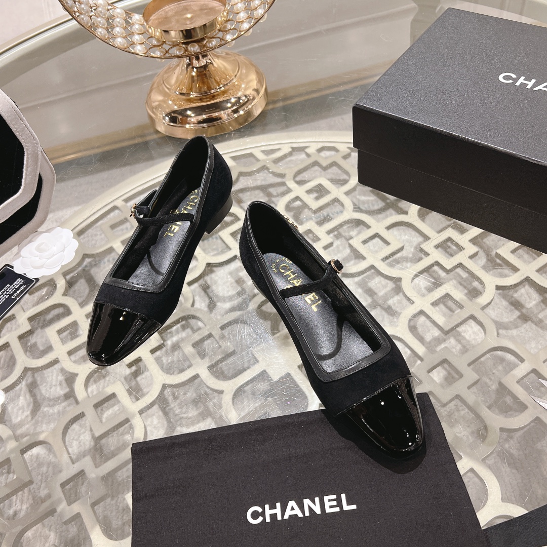 2024 Xiaoxiang Mary Jane: Stylish Empty Sandals with Fragrant Leather, Perfect Match - 图片 2
