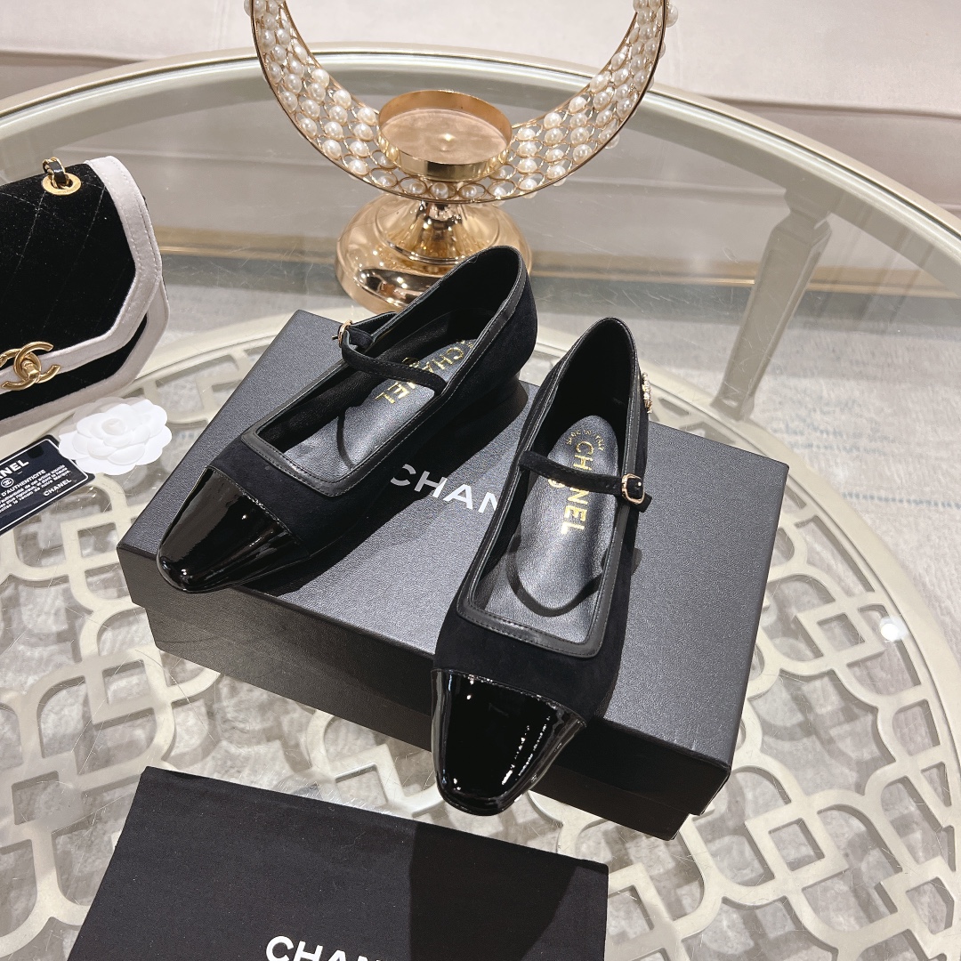 2024 Xiaoxiang Mary Jane: Stylish Empty Sandals with Fragrant Leather, Perfect Match - 图片 5