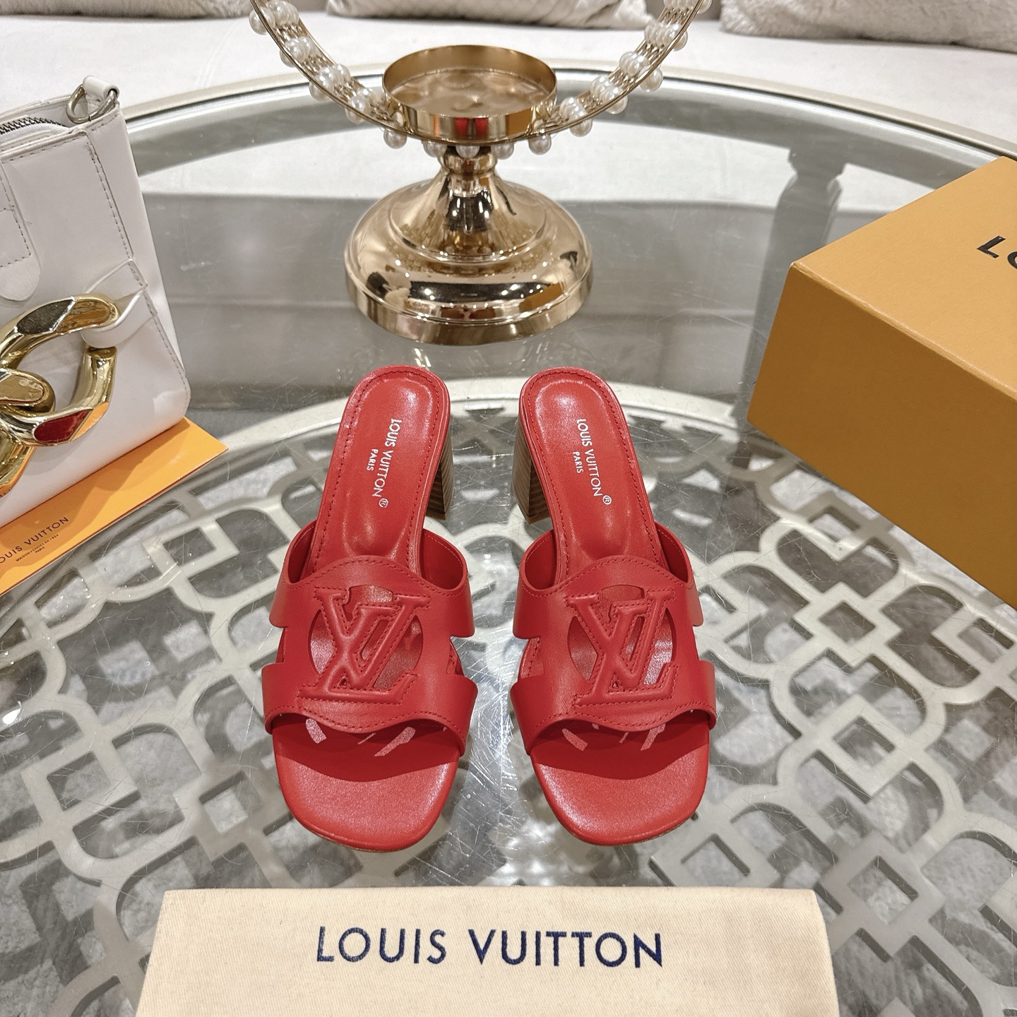 Louis Vuitton 2025SS Red Leather Block Heel Sandals with LV Logo 3 i1743059908128 7105 0 0