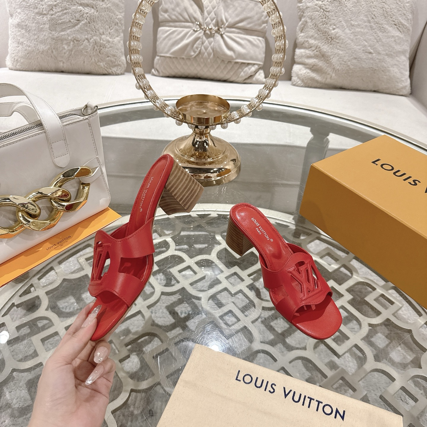 Louis Vuitton 2025SS Red Leather Block Heel Sandals with LV Logo 5 i1743059908147 5187 0 3