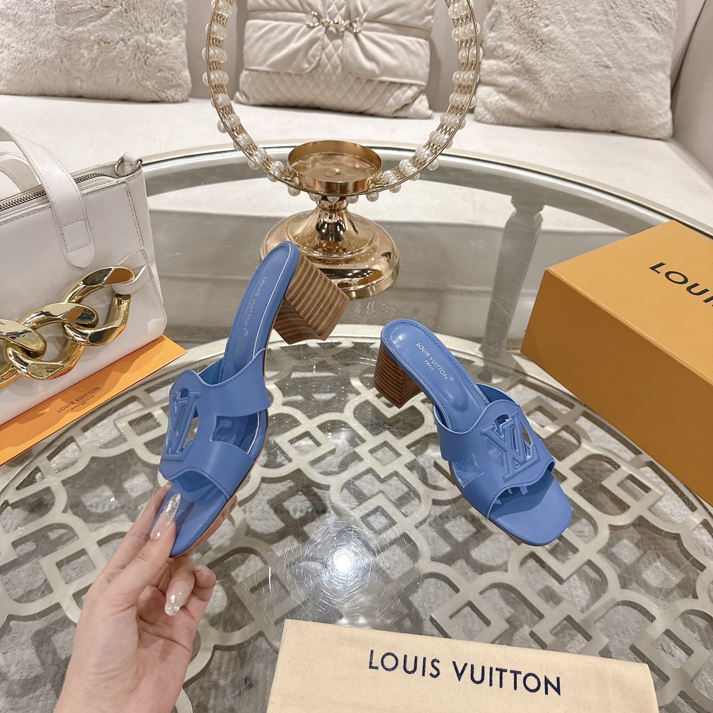 Louis Vuitton 2025 Spring/Summer Blue Leather Heeled Mules Sandals 5 i1743060046448 7521 0 3