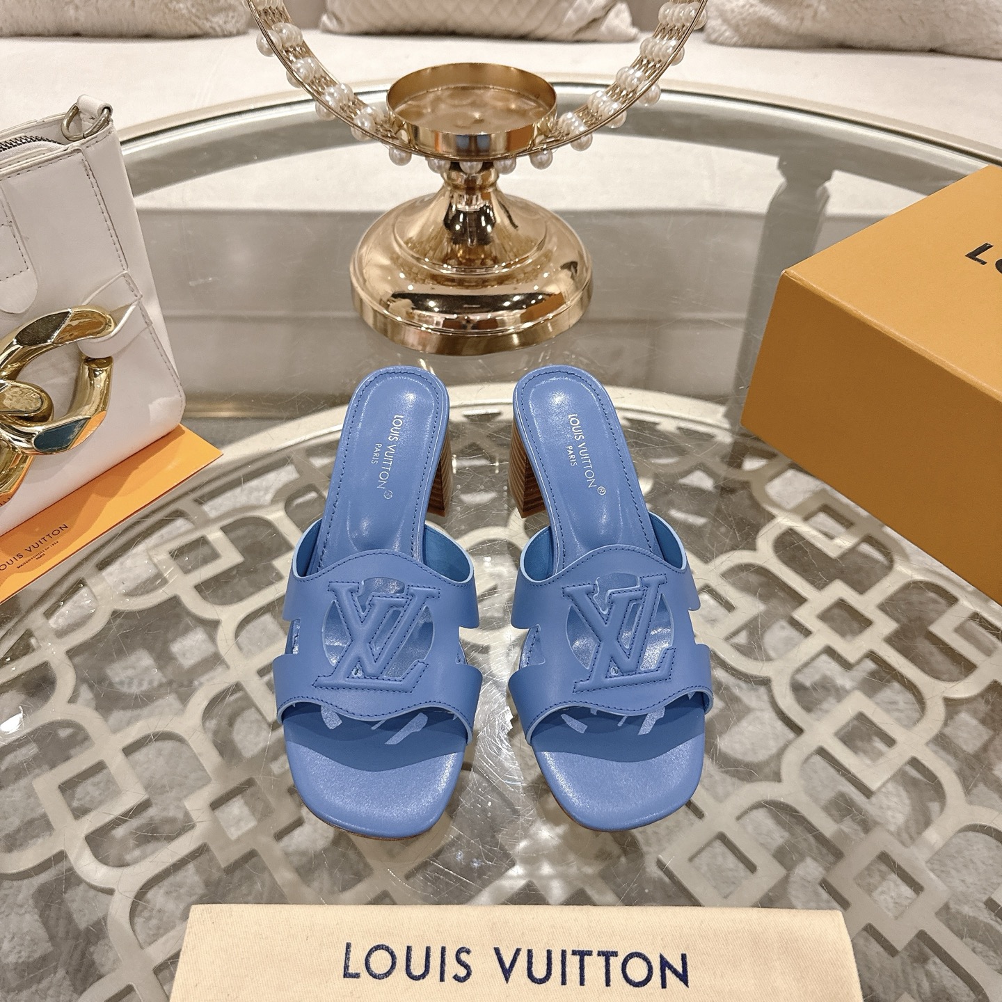 Louis Vuitton 2025 Spring/Summer Blue Leather Heeled Mules Sandals 3 i1743060047222 9060 0 0