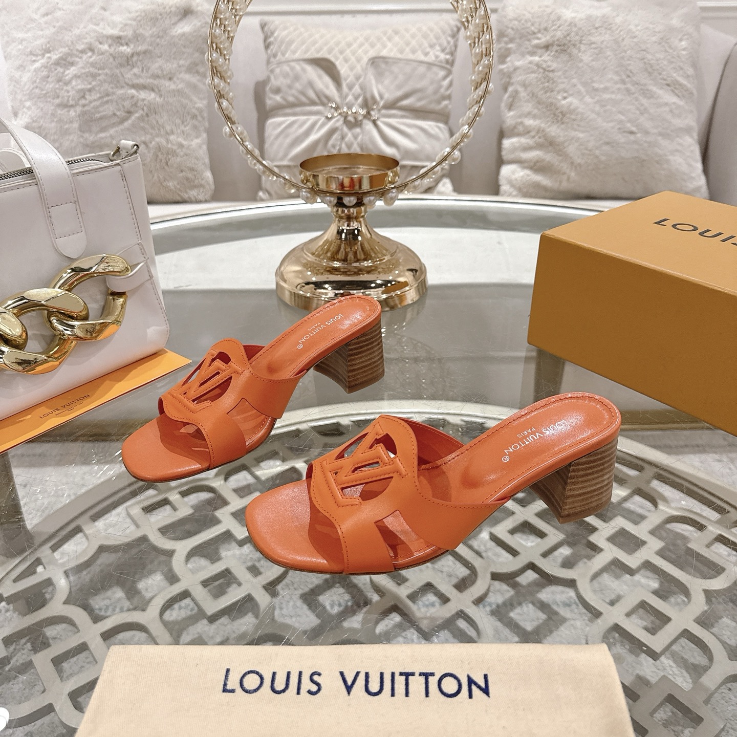 Louis Vuitton 2025 Spring/Summer Leather Block Heel Sandals - Orange 1 Louis Vuitton 2025 Spring/Summer Leather Block Heel Sandals - Orange