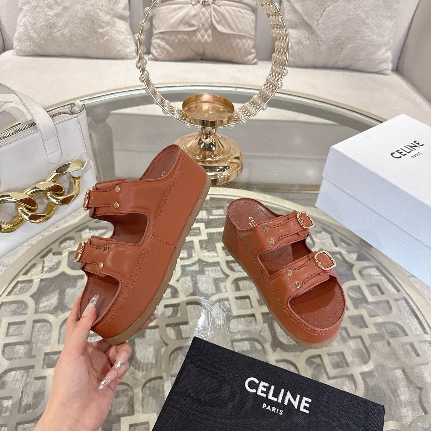 Celine 25SS New Roman Triumph Thick Sole Sandals Beach Slippers 5 i1743138221491 5038 0 3