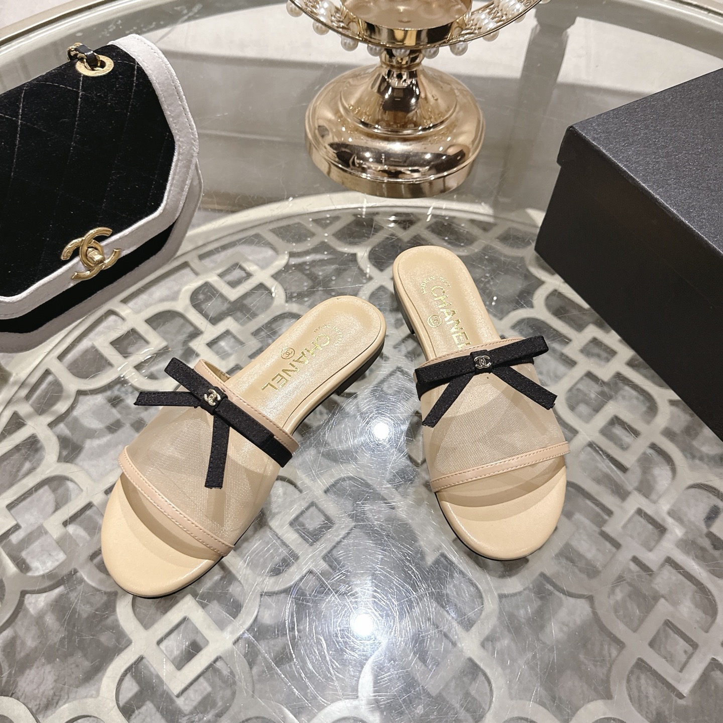 Женские сабо с сетчатым верхом и бантом Chanel