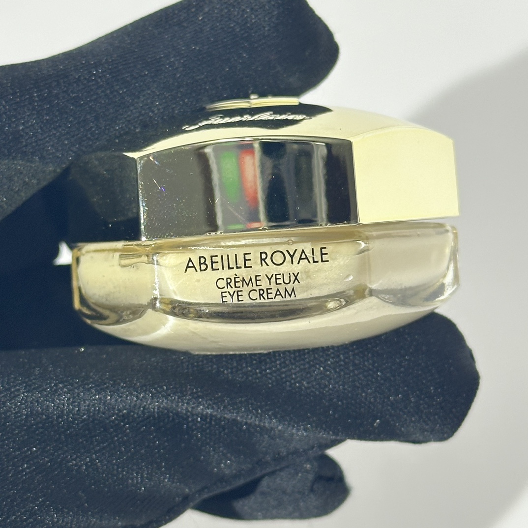 50💰
娇兰帝皇蜂姿眼霜15ml！