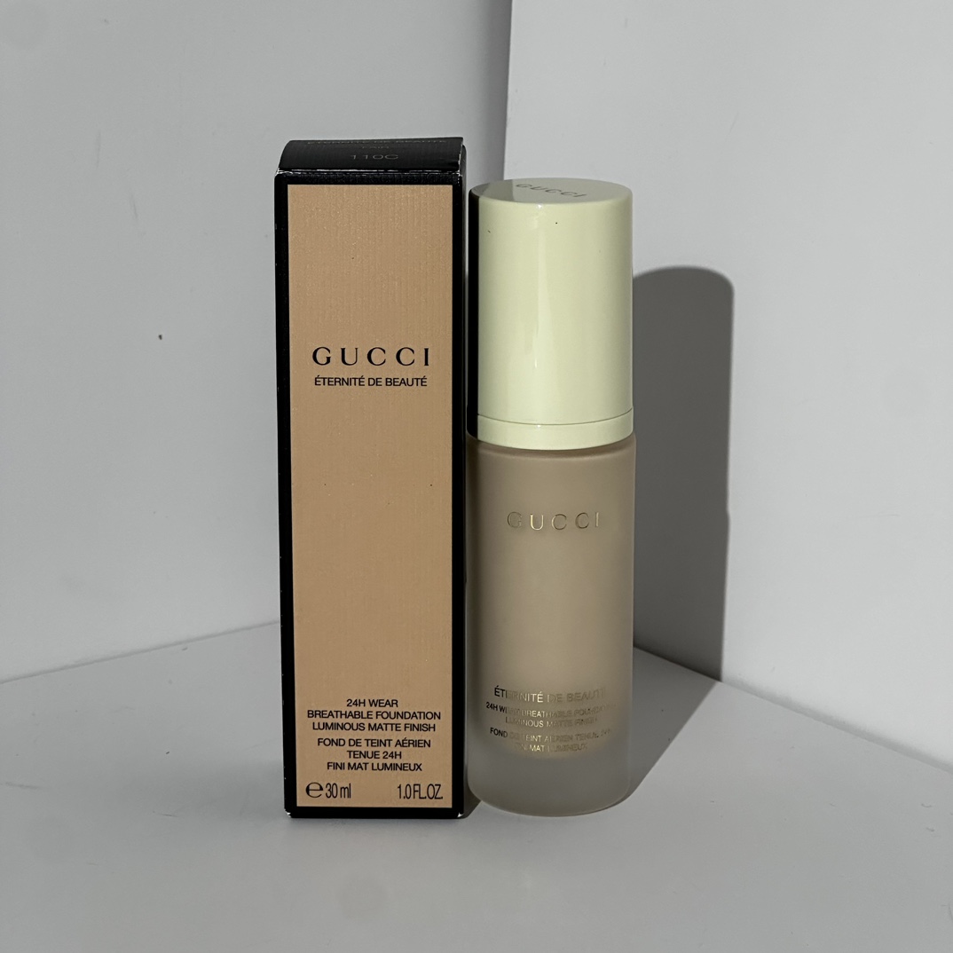 28! (Nota en pedido: Base Gucci + tono) (Nueva versión GUCCI Base de maquillaje 30ml) 🔜3 tonos: 110# 120# 130# GUCCI 2…