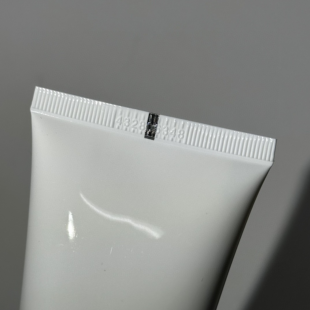 45💰实拍高质量对版对味 莱珀妮护手霜100ml  带中文标
件96  认准批号：432806348