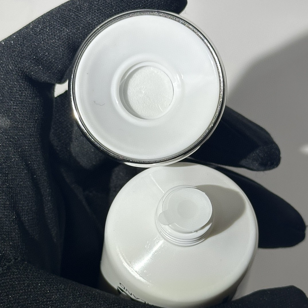 45💰实拍高质量对版对味 莱珀妮护手霜100ml  带中文标
件96  认准批号：432806348