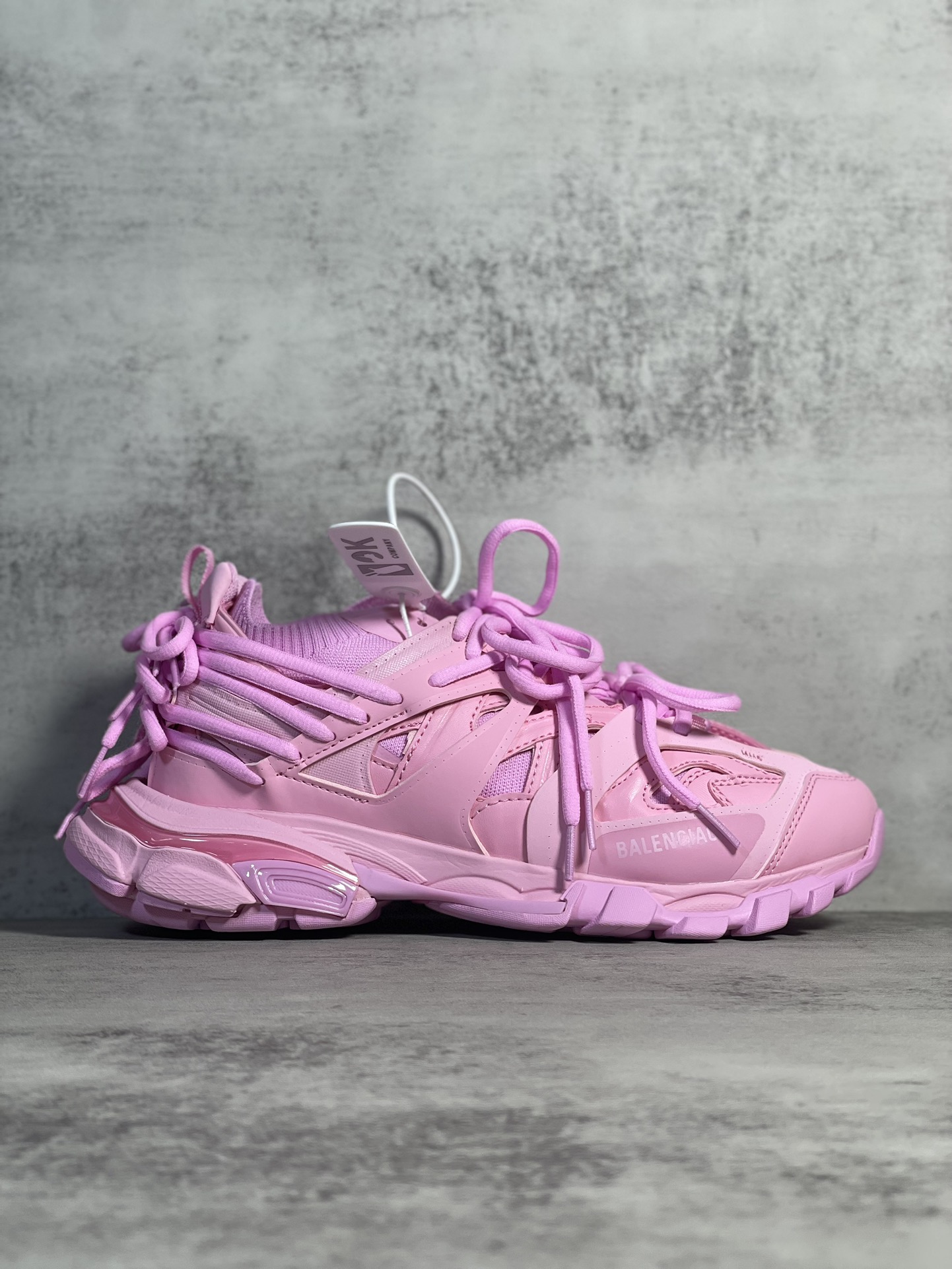 [OK versión escaneada] La versión original pura de los zapatos con cordones Balenciaga III. Información: Las …