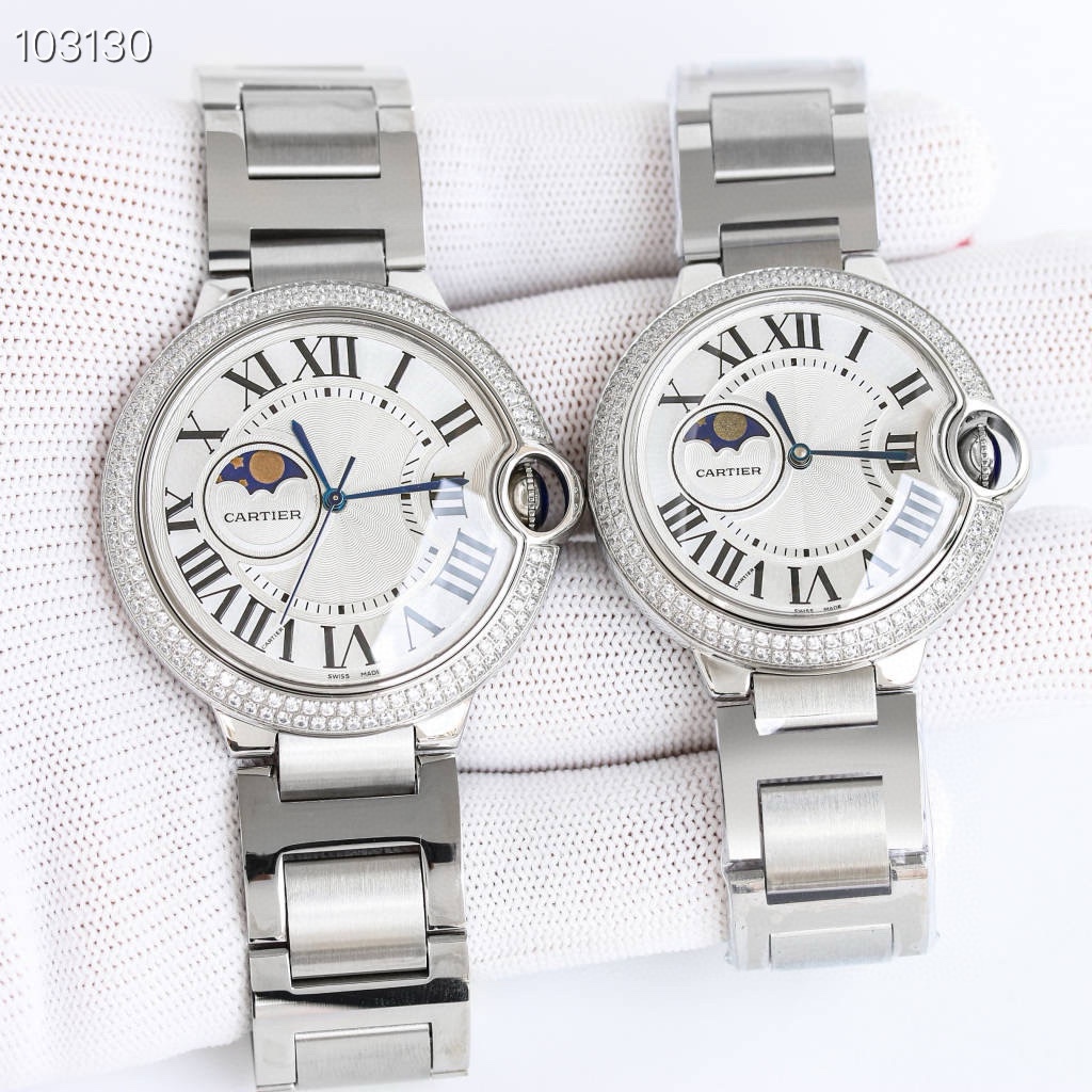 NO:394580,Taiwan Produced by Real Star Function Belt White Shell Gold Shell Steel Belt White Shell Gold Shell 1000 Double-row Diamond 100 Quartz 33/36/42 Belt White 590 Gold Shell 610 White Steel 630 Mixed Gold 650 Full Gold 670 Taiwan Factory 42 Size 3 Pin [Taiwan Factory Cartier CARTIER AF5 Blue Ball Star Series 42,37 True Star Function, with 8217 Japanese Machine, Swiss Quartz 42,37,33, Stars are fake functions] Cartier Blue Balloon Series. This series of watches are known for their delicate style and elegant style in Cartier watchmaking. Of course, this watch must have such characteristics. The color of the stainless steel case makes the watch as light as a balloon. The blue crown seems to disobediently deviate from the originally planned trajectory, just like a couple's play. The Roman numerals and hour markers appear retro and deep on the dial, with guilloche patterns and sword-shaped hands. The entire watch gives people a delicate and considerate feeling. Isn't this what couples need? Built-in: Japan Citizen fully automatic machinery Water drop (fish eyebrow) sapphire glass mirror Highly waterproof Steel blue pointer color, head curvature The best luxury recommendation for gifts Please identify Taiwan's exclusive quality, Cartier, Cartier19860909台湾 出品 真星辰功能  皮带 白壳 金壳  钢带 白壳 金壳 1000 双排钻100 石英 33/36/42 皮带白 590 金壳 610  白钢 630 间金 650 全金 670  台湾 Factory 42尺寸3针【台湾厂 卡地亚 CARTIER AF5 蓝汽球星辰系列42,37真星辰功能,搭配8217日本机,瑞士石英42,37,33,星辰为假功能】 卡地亚蓝气球系列,这个系列的腕表在卡地亚制表业中以风格细腻,格调优雅著称,当然此腕表一定具有这样的特质精钢表壳的色泽度使得腕表如气球般轻盈,幽蓝的表冠好似不听话的偏离了原本拟定的轨迹,就像是情侣间的嬉嬉闹闹.罗马数字时标在表盘上显得复古深邃,有着扭索雕纹和剑形指针的装饰 整款腕表给人细腻贴心感这岂不就是情侣间所需要的吗？内置: 日本西铁城全自动机械 水珠(鱼眼泡)蓝宝石玻璃镜面 高度防水 烧钢蓝指针颜色,把头弧度 送礼最佳奢华推荐请认准台湾独家品质,,cartier,cartier,Watch