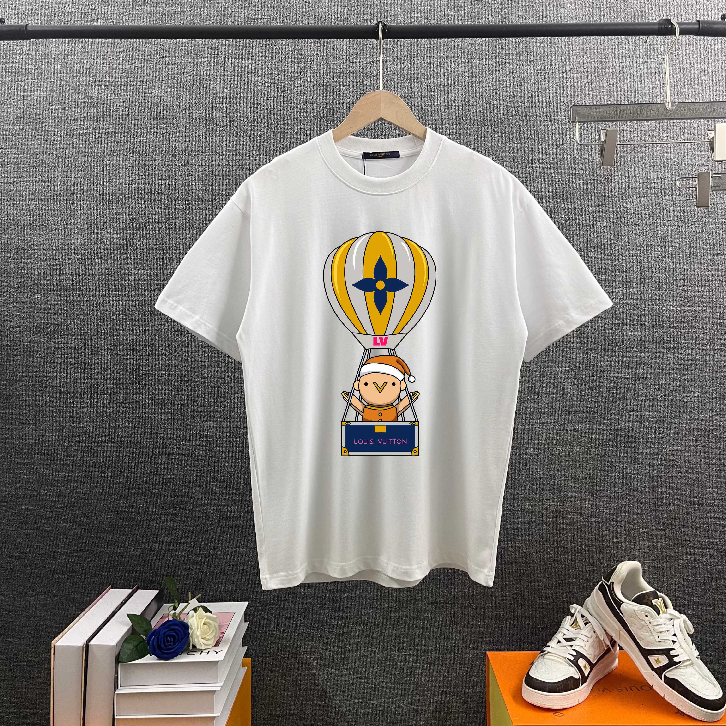 P80 1V*Louis 2025 primavera/verano nuevo estilo camiseta de manga corta exclusivo de gama alta serie Labubu globos pers…