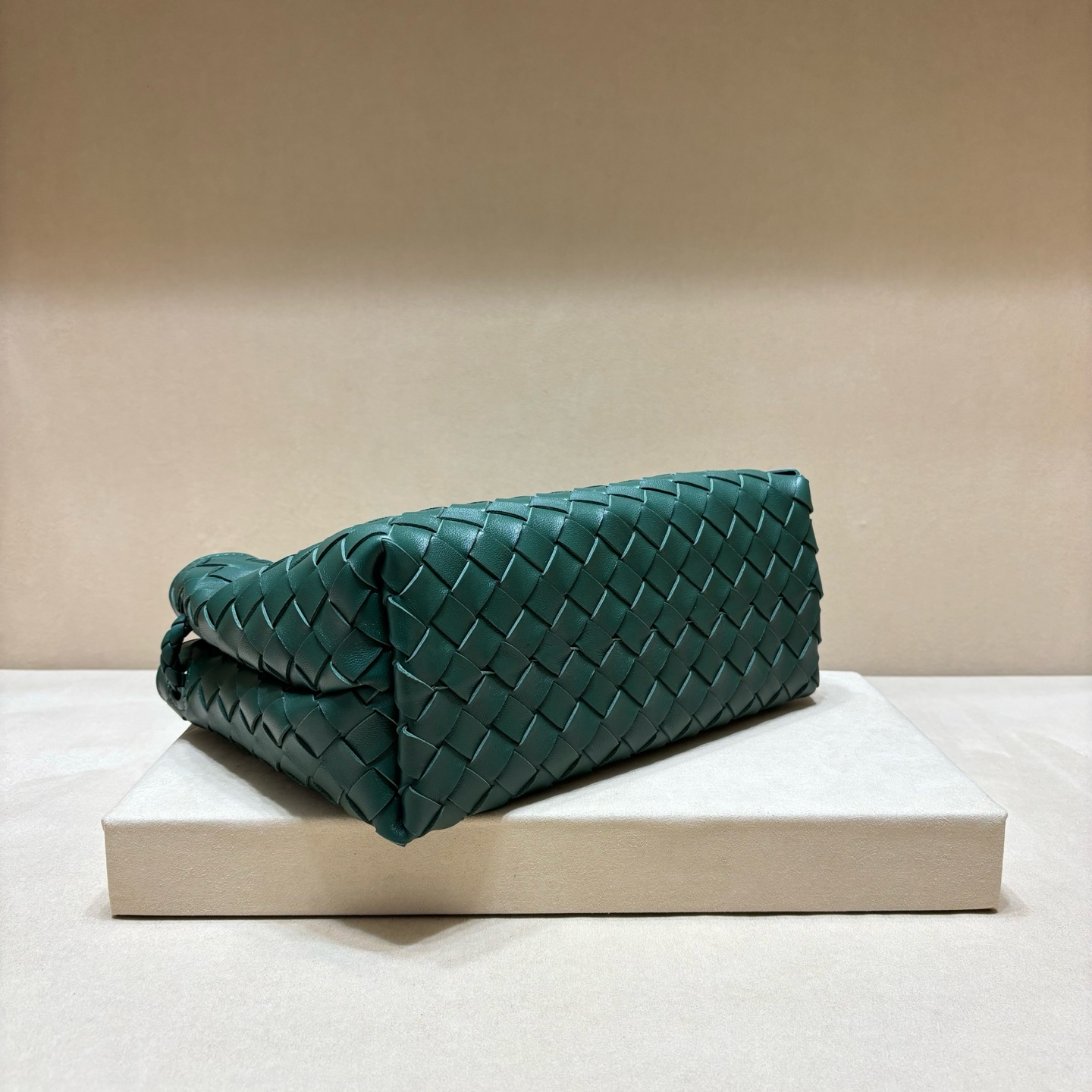 顶级🅿️2058 小号手提包 - 編織風スタイルと多様な背負い方